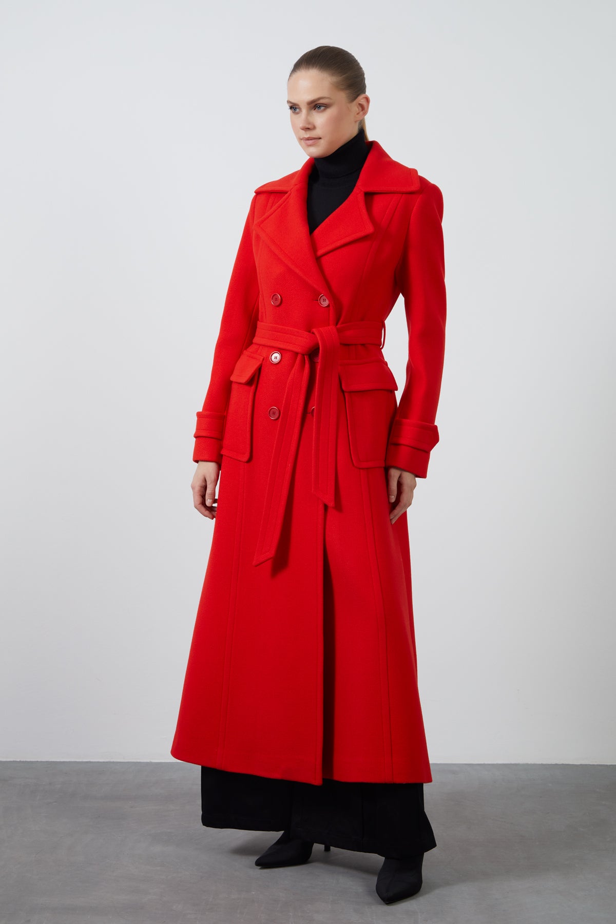 Seyyar Kuşaklı Geniş Cep Uzun Kaşe Kaban