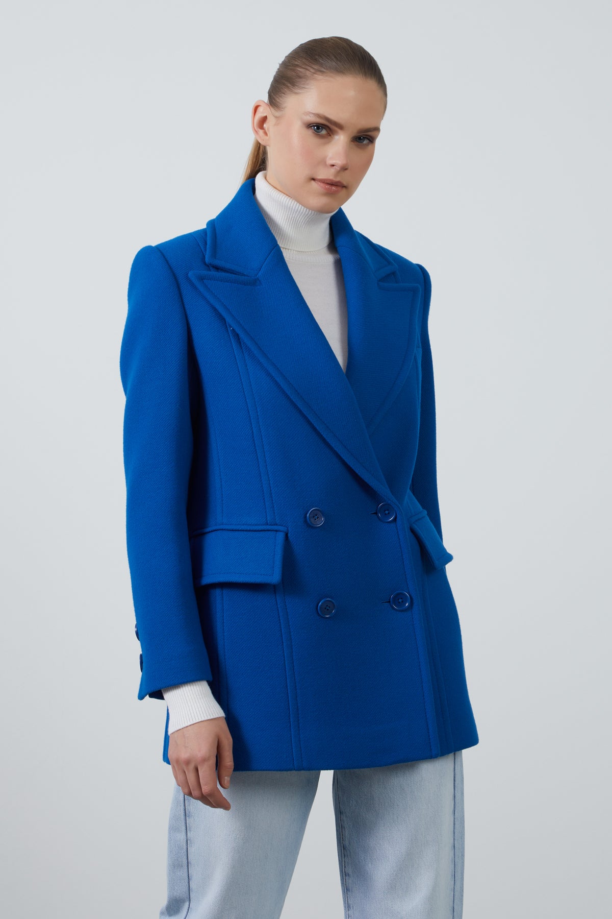 Kruvaze Kapama Geniş Cepli Kaşe Ceket