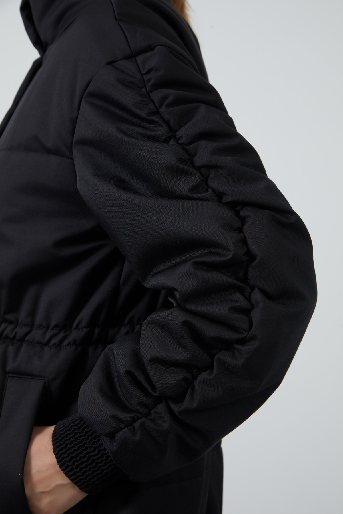 Beli Büzgülü Kaz Tüyü Mont