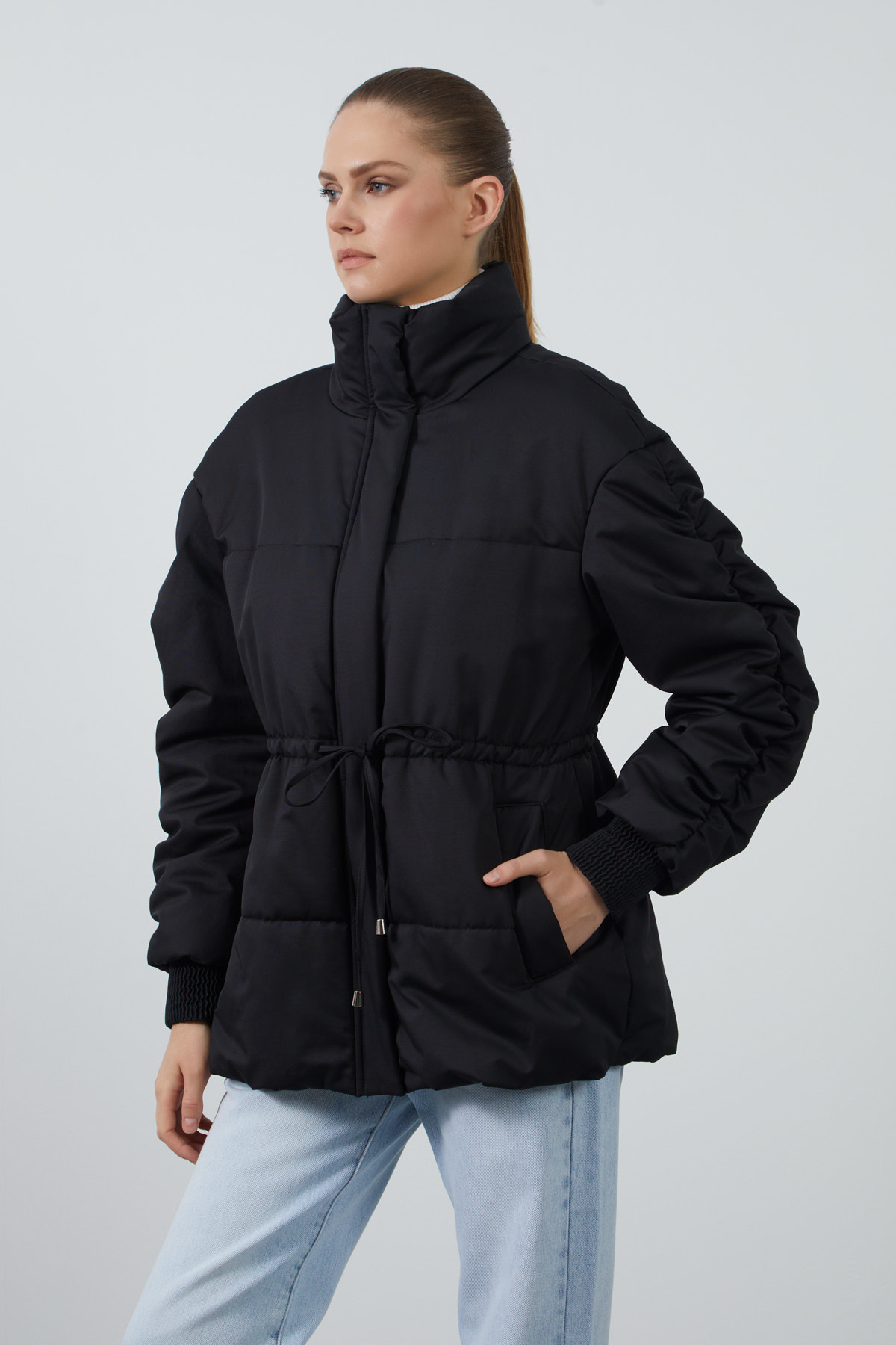 Beli Büzgülü Kaz Tüyü Mont