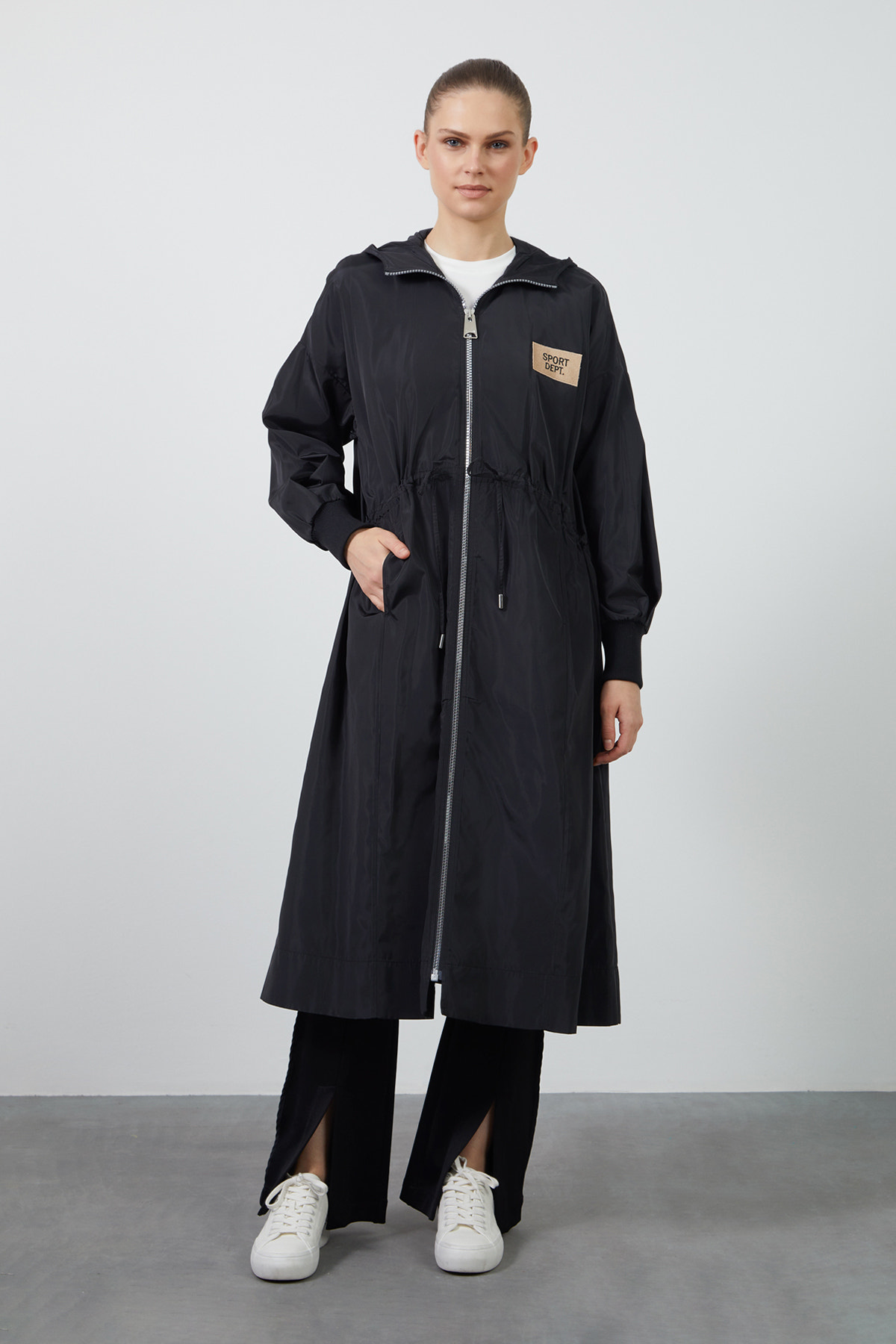 Nakış Detaylı Kolları Triko Manşetli Trençkot