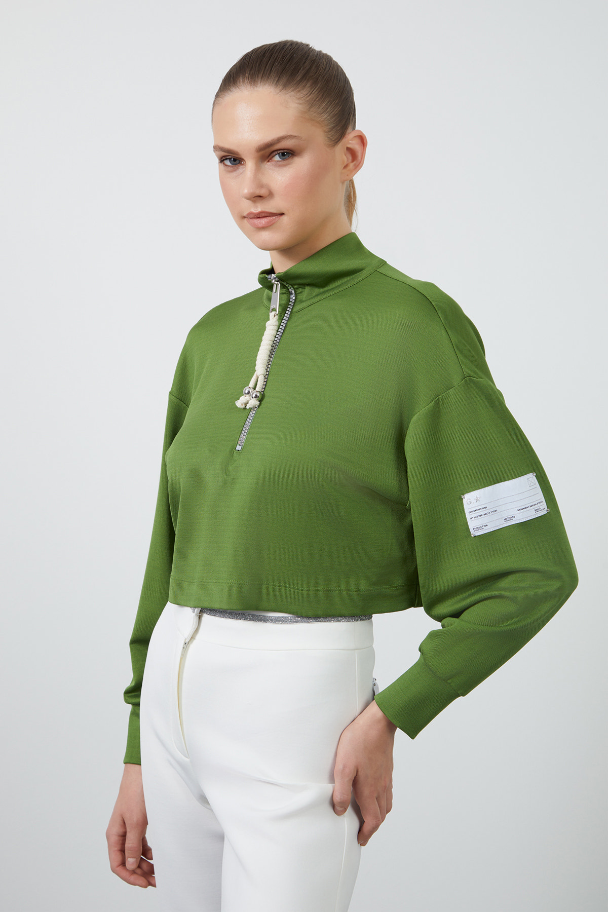 Etiket Detay Önü Fermuarlı Sweatshirt