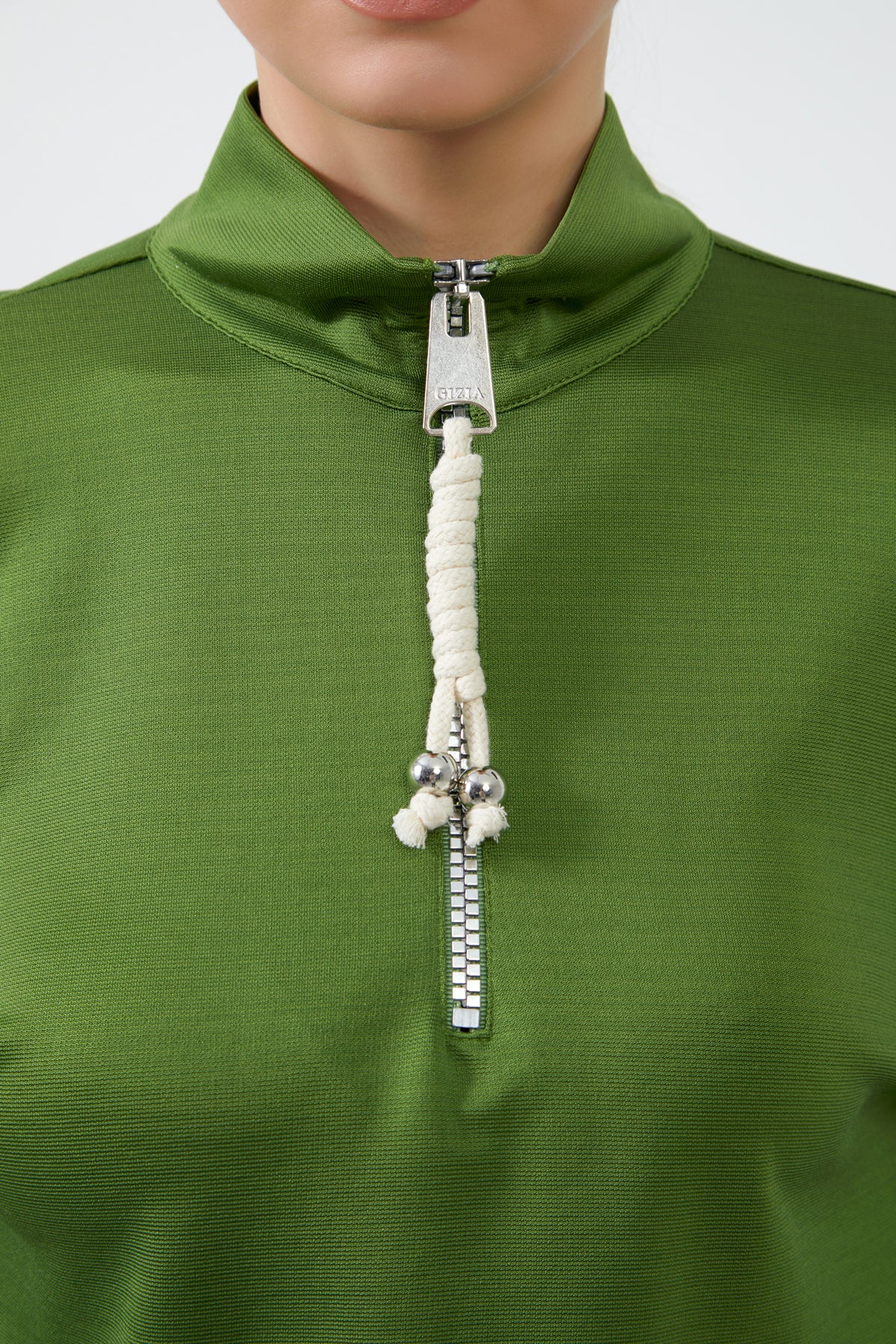 Etiket Detay Önü Fermuarlı Sweatshirt