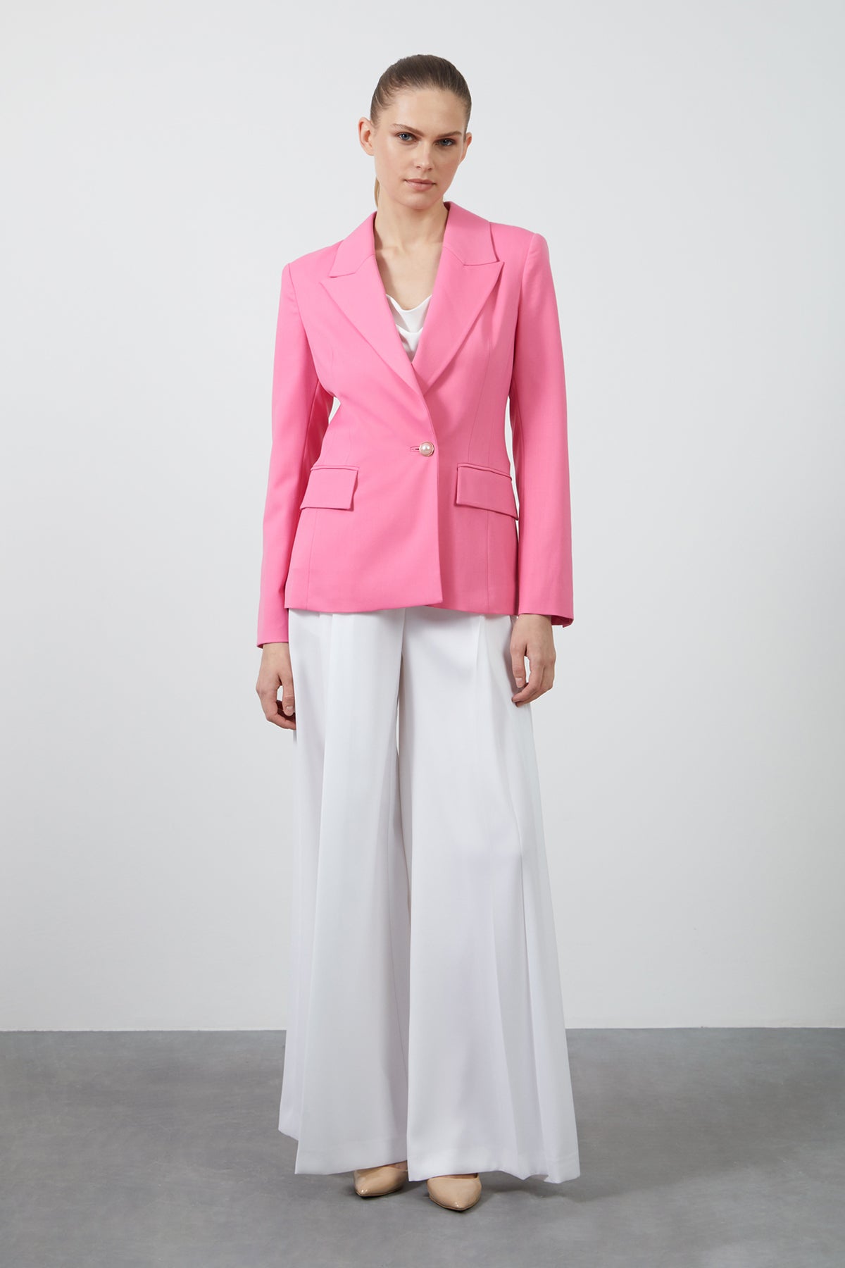 İnci Ve Detay Düğmeli Ceket