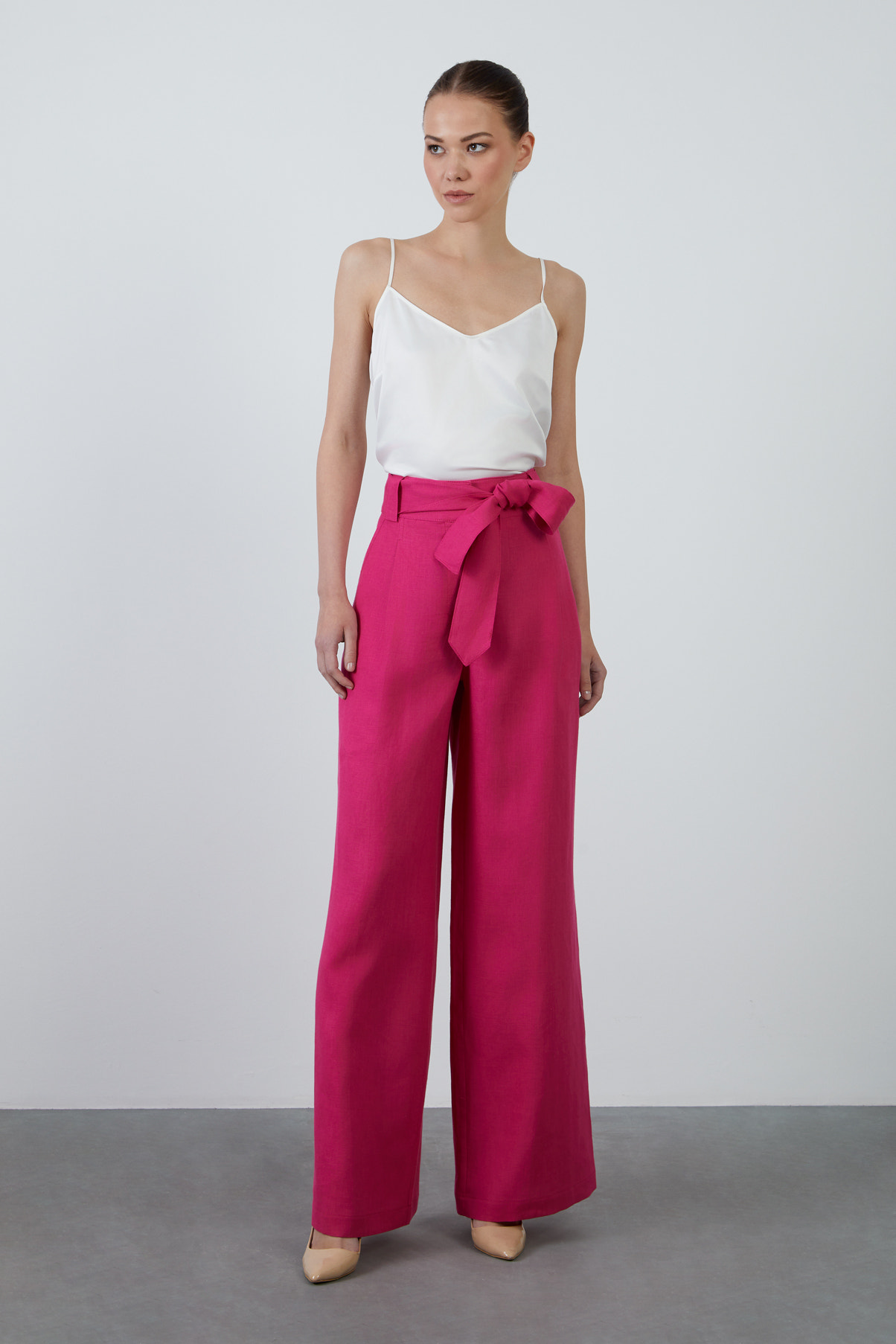 Seyyar Kuşaklı Bol Paça Keten Pantolon