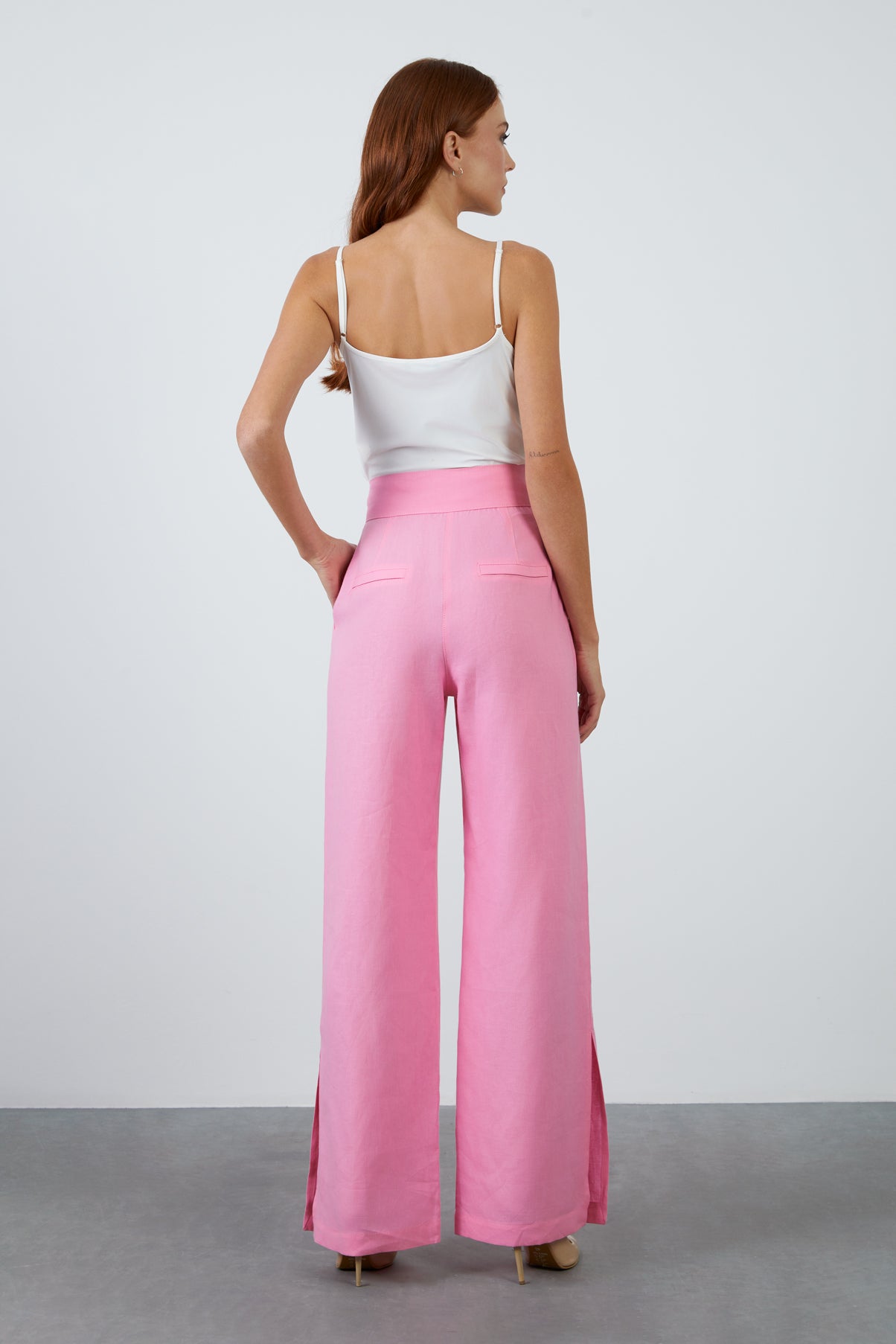 Kuşak Detaylı Bol Paça Keten Pantolon