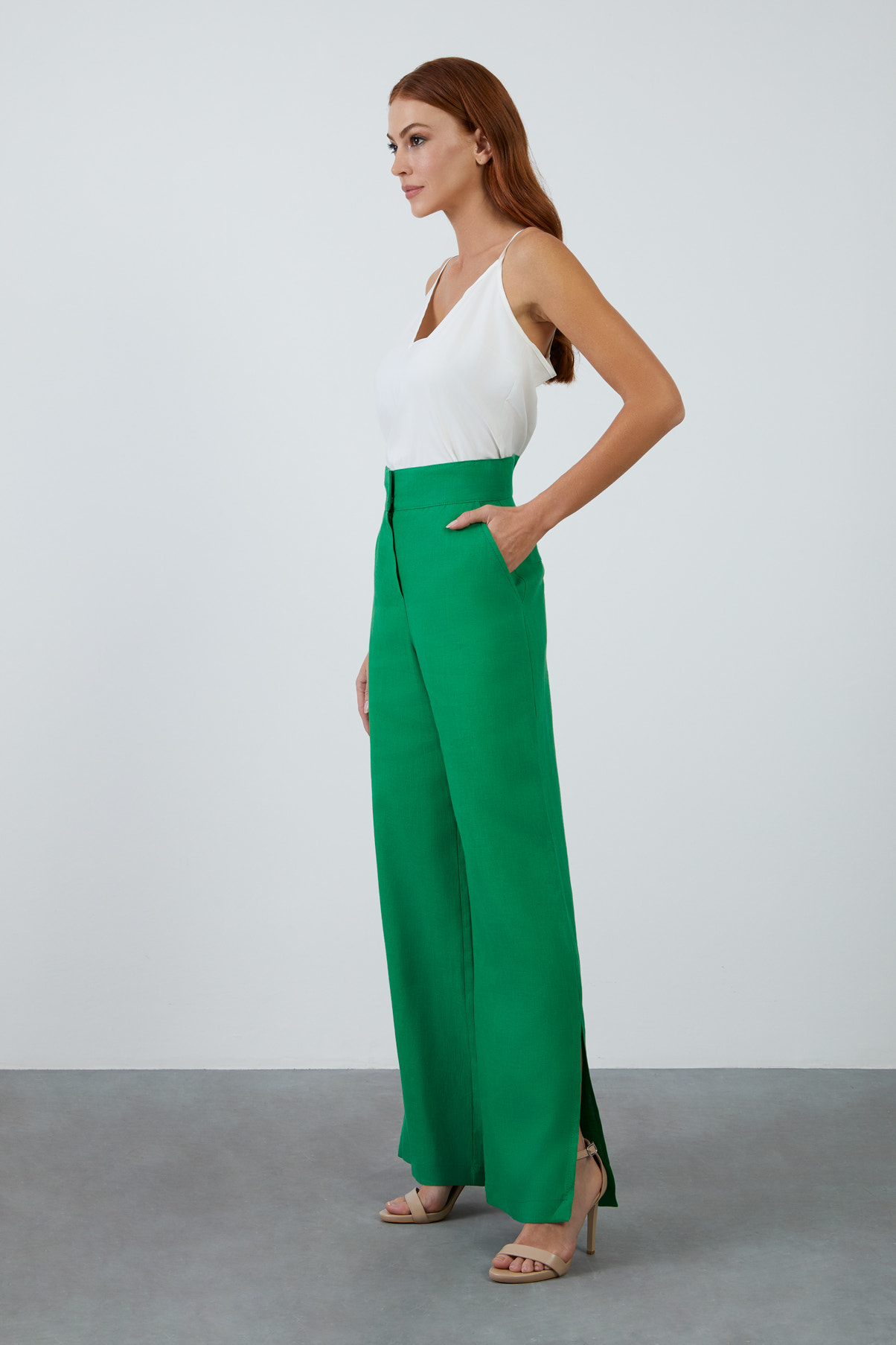 Kuşak Detaylı Bol Paça Keten Pantolon