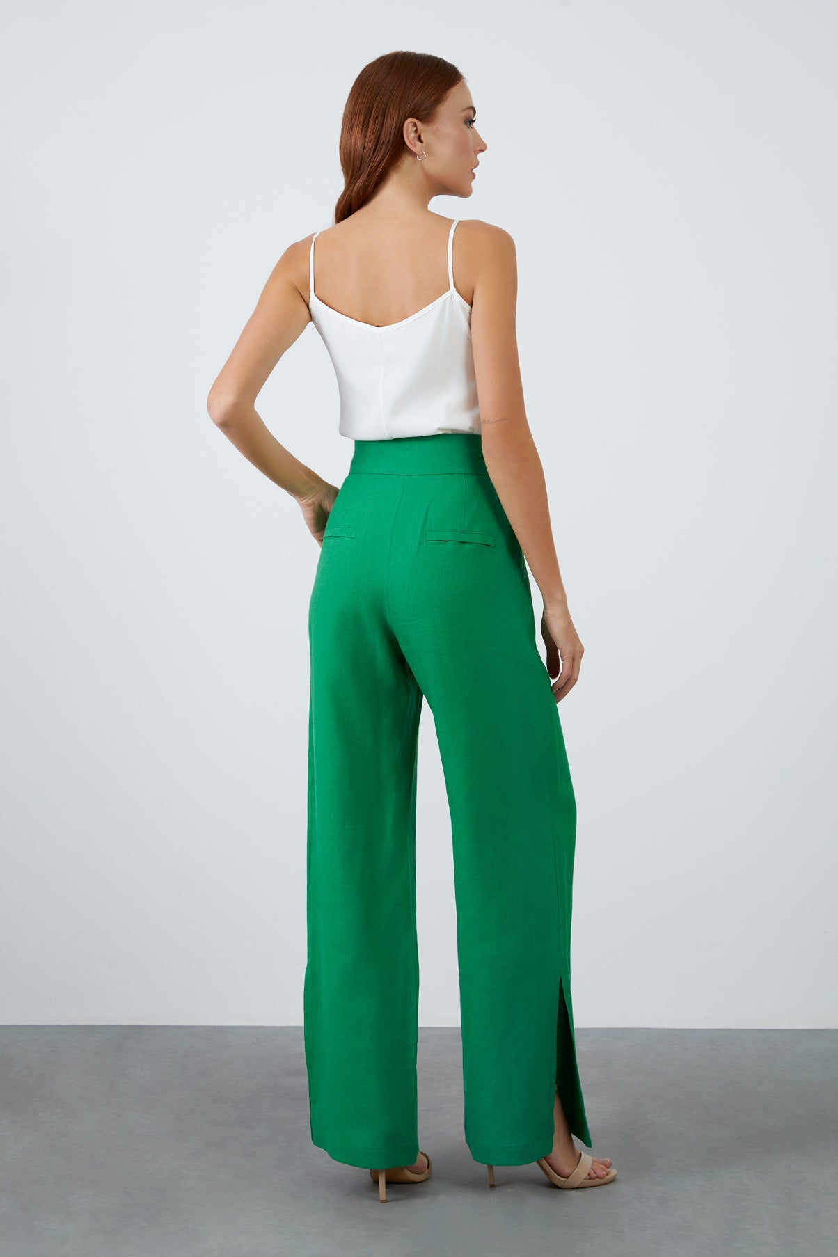 Kuşak Detaylı Bol Paça Keten Pantolon