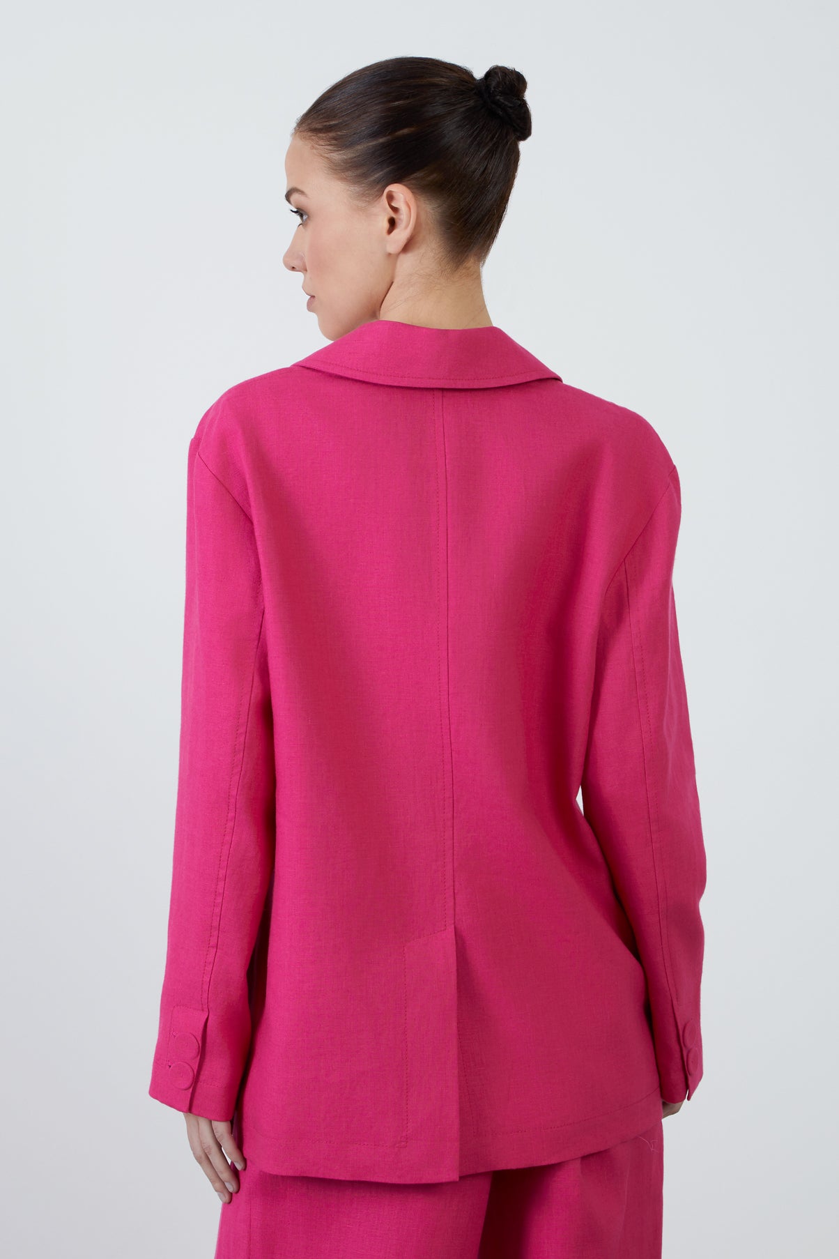 Arkadan Yırtmaçlı Uzun Kollu Koyu Keten Ceket