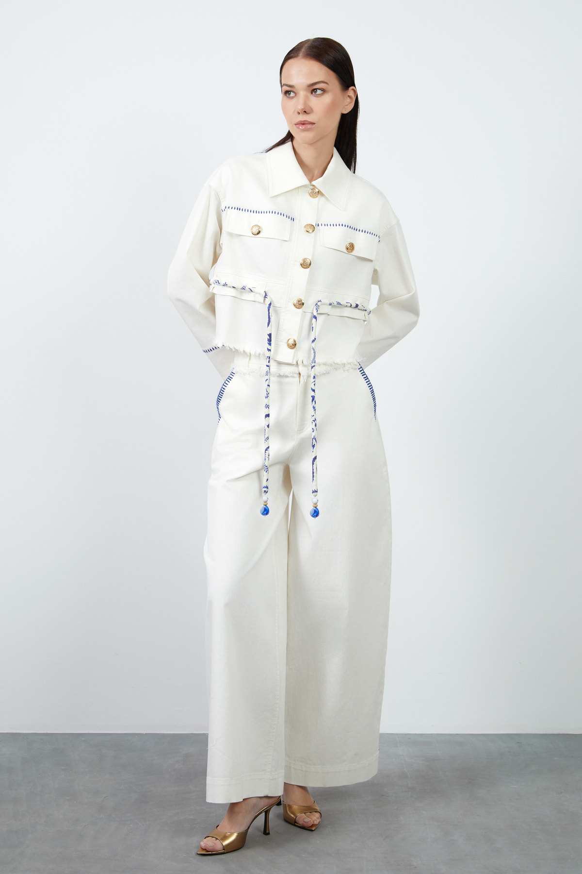 İşleme Detaylı Jean Pantolon