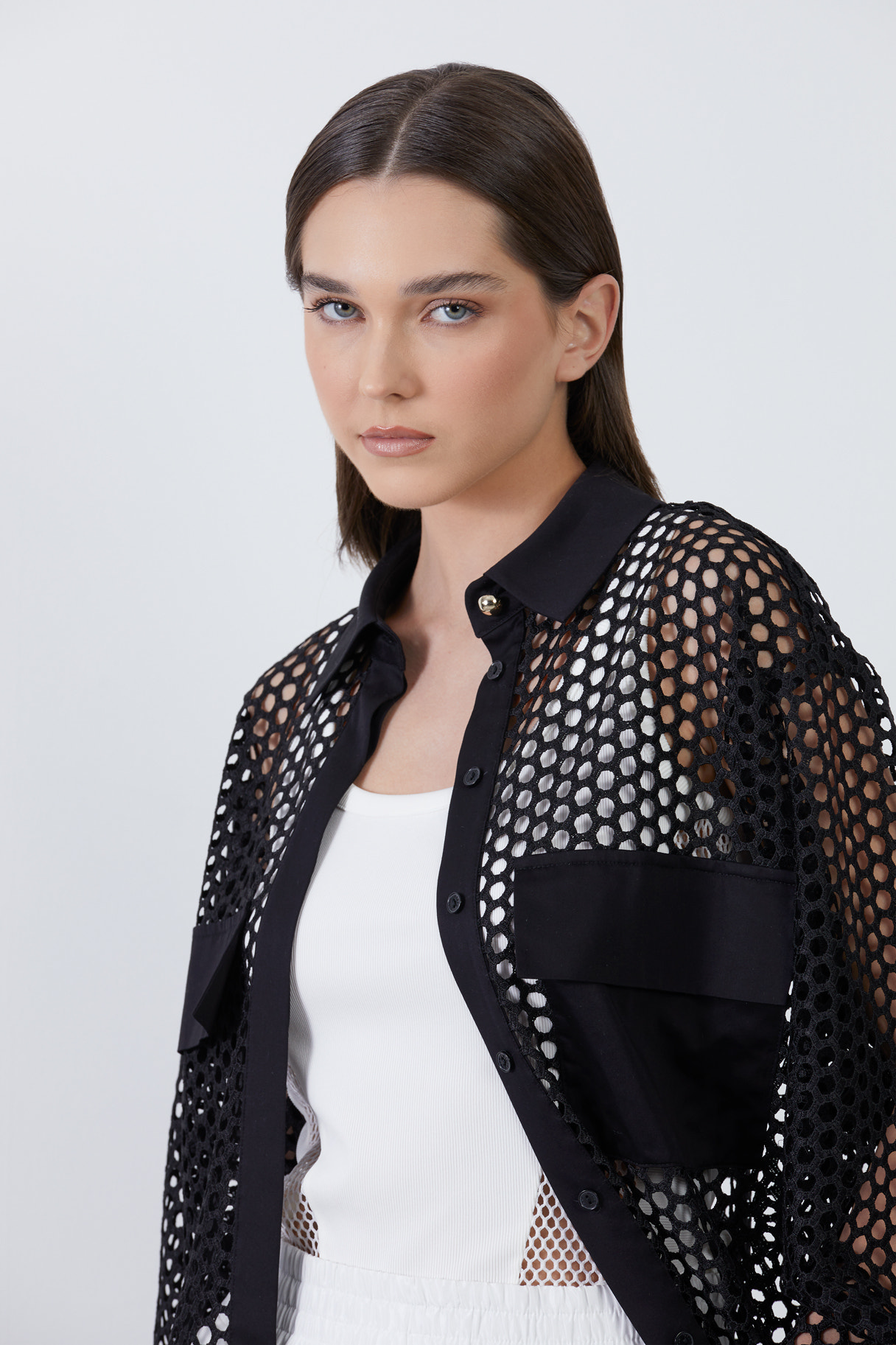 Cep Detaylı Fileli Uzun Gömlek