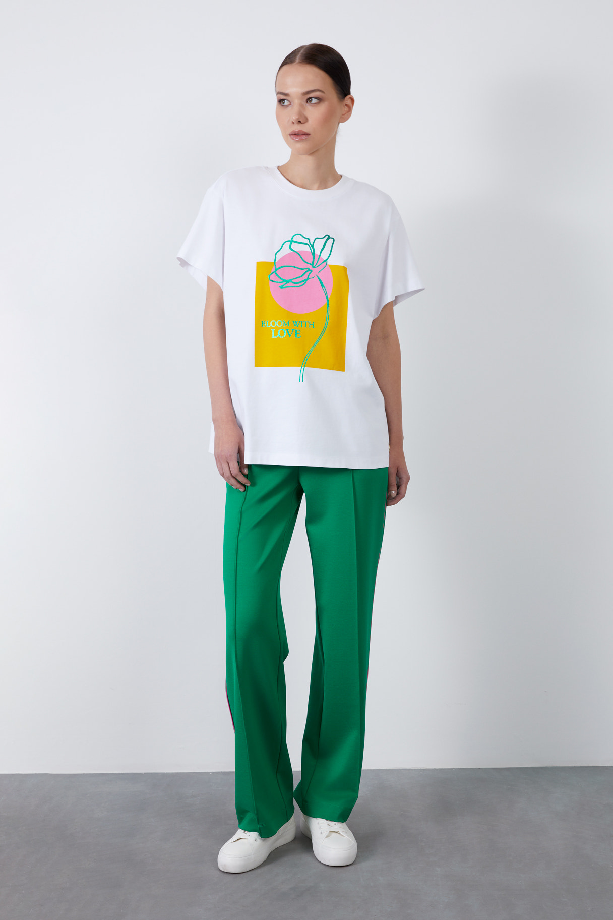 Ön Beden Baskılı Kısa Kollu T-shirt