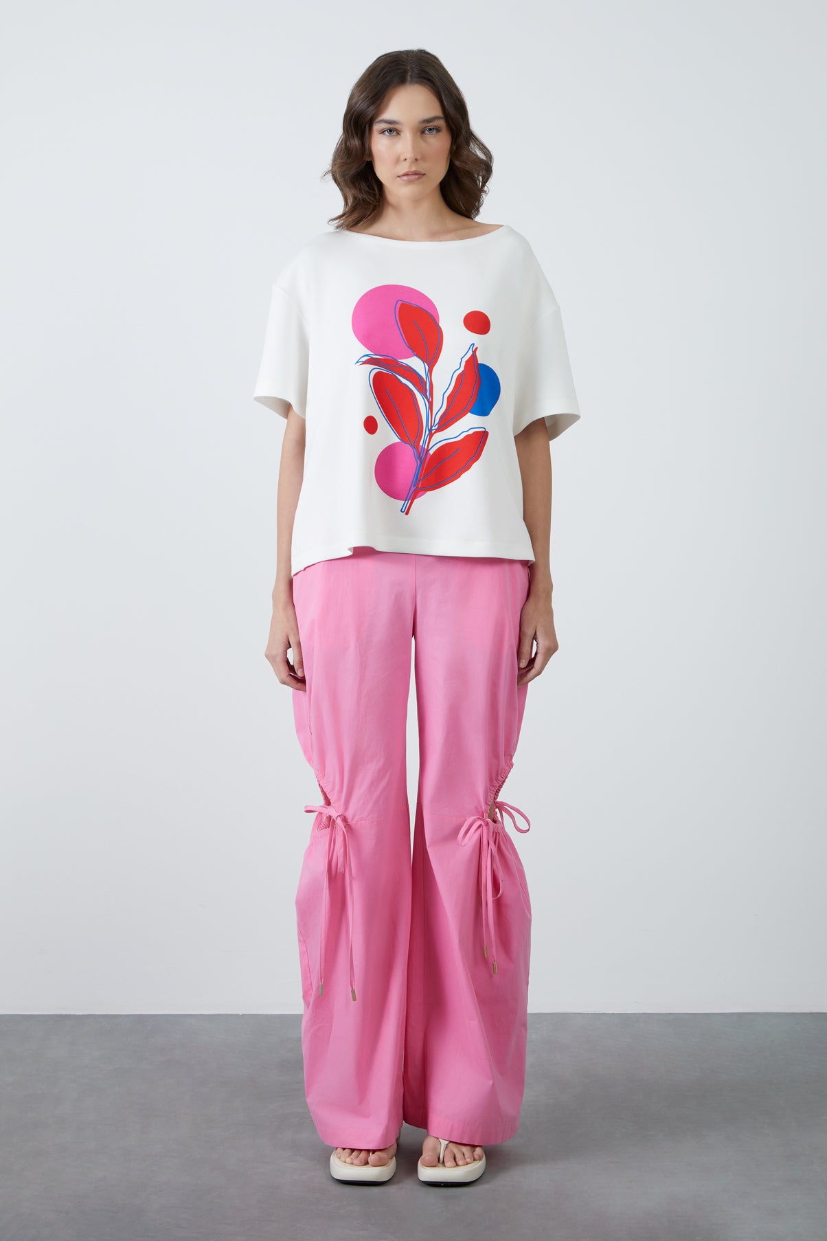 Baskı Detaylı Arkası Bağlamalı Bluz