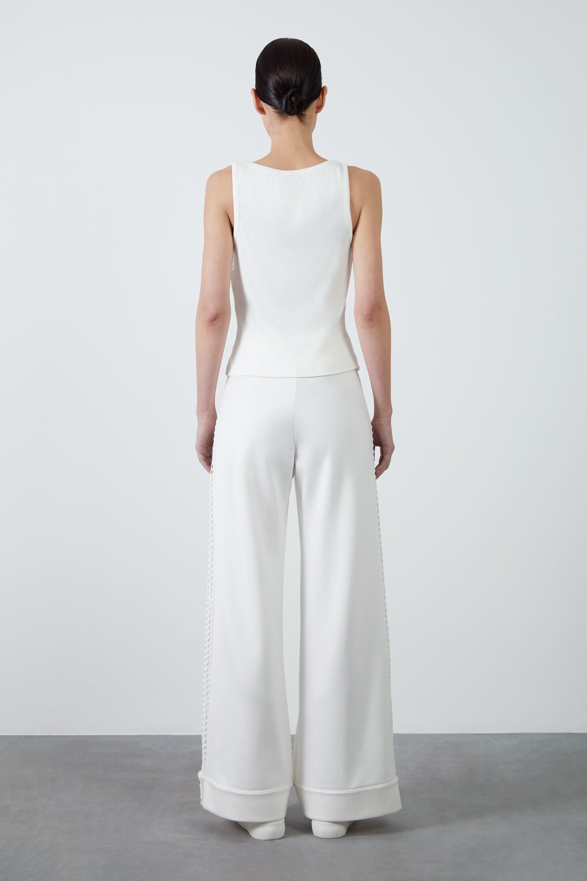 File Detaylı Askılı Bluz