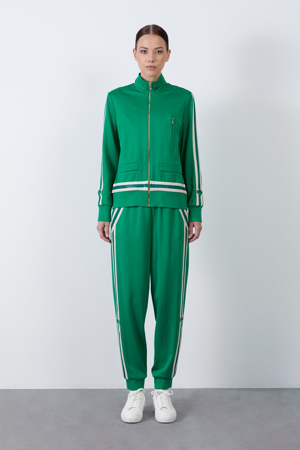 Çizgi Detaylı Hırka