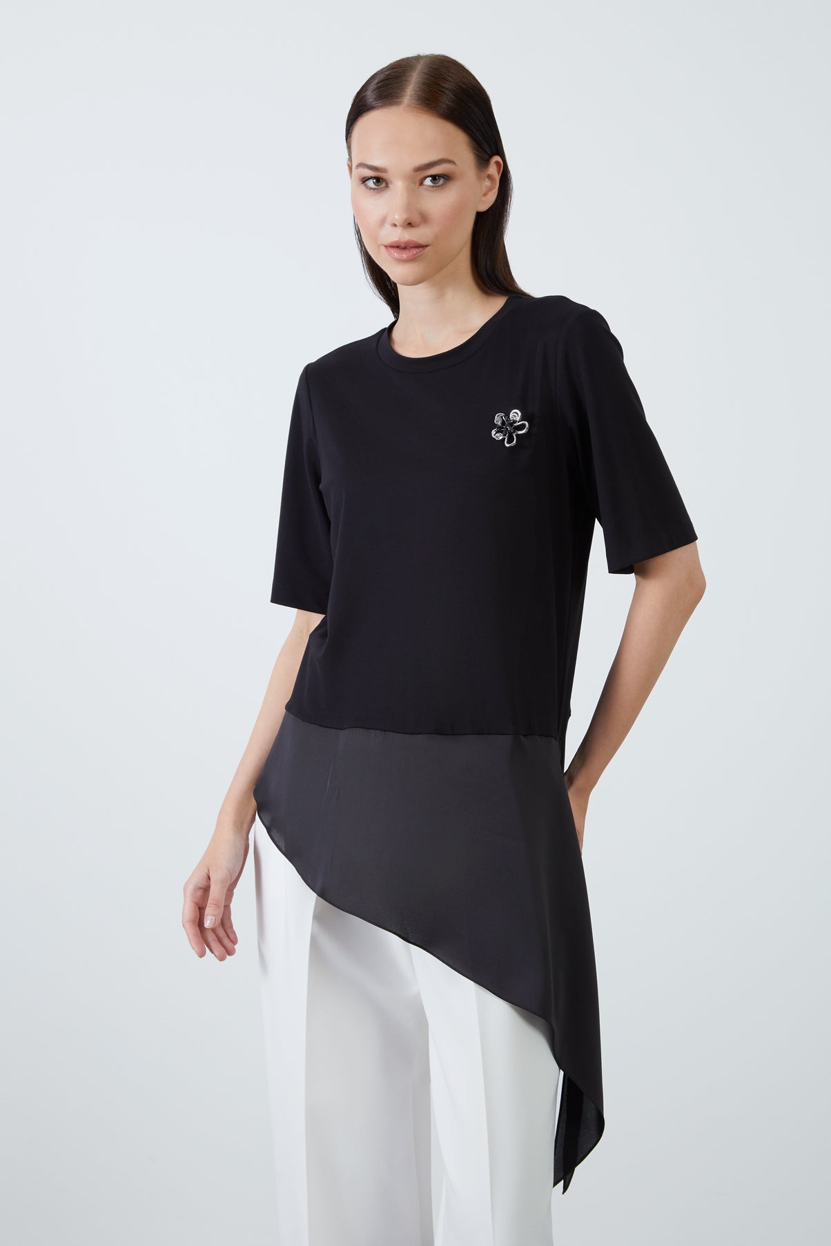 Saten Kumaş Garnili Örme T-Shirt