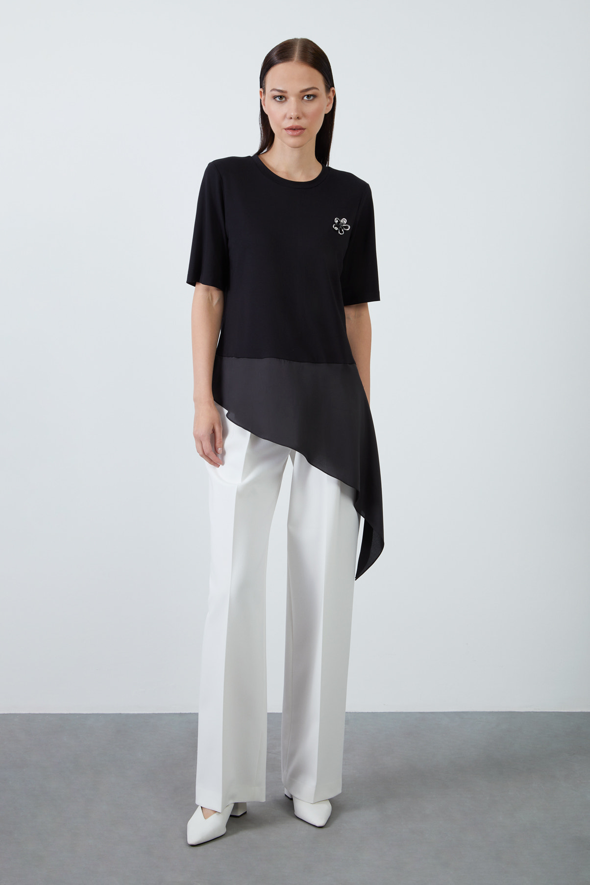 Saten Kumaş Garnili Örme T-Shirt