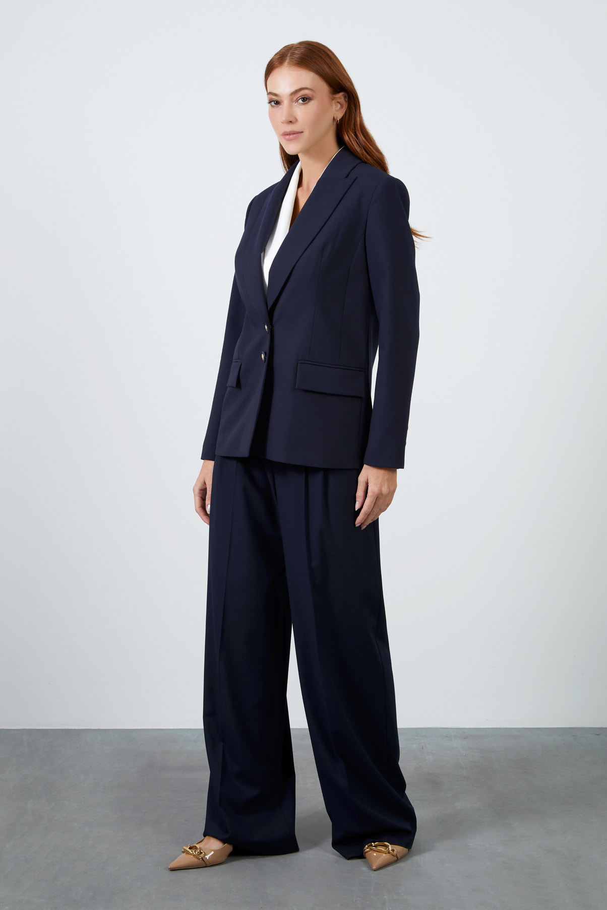 Mono Kapamalı Aksesuar Detaylı Palazzo Pantolonlu Takım