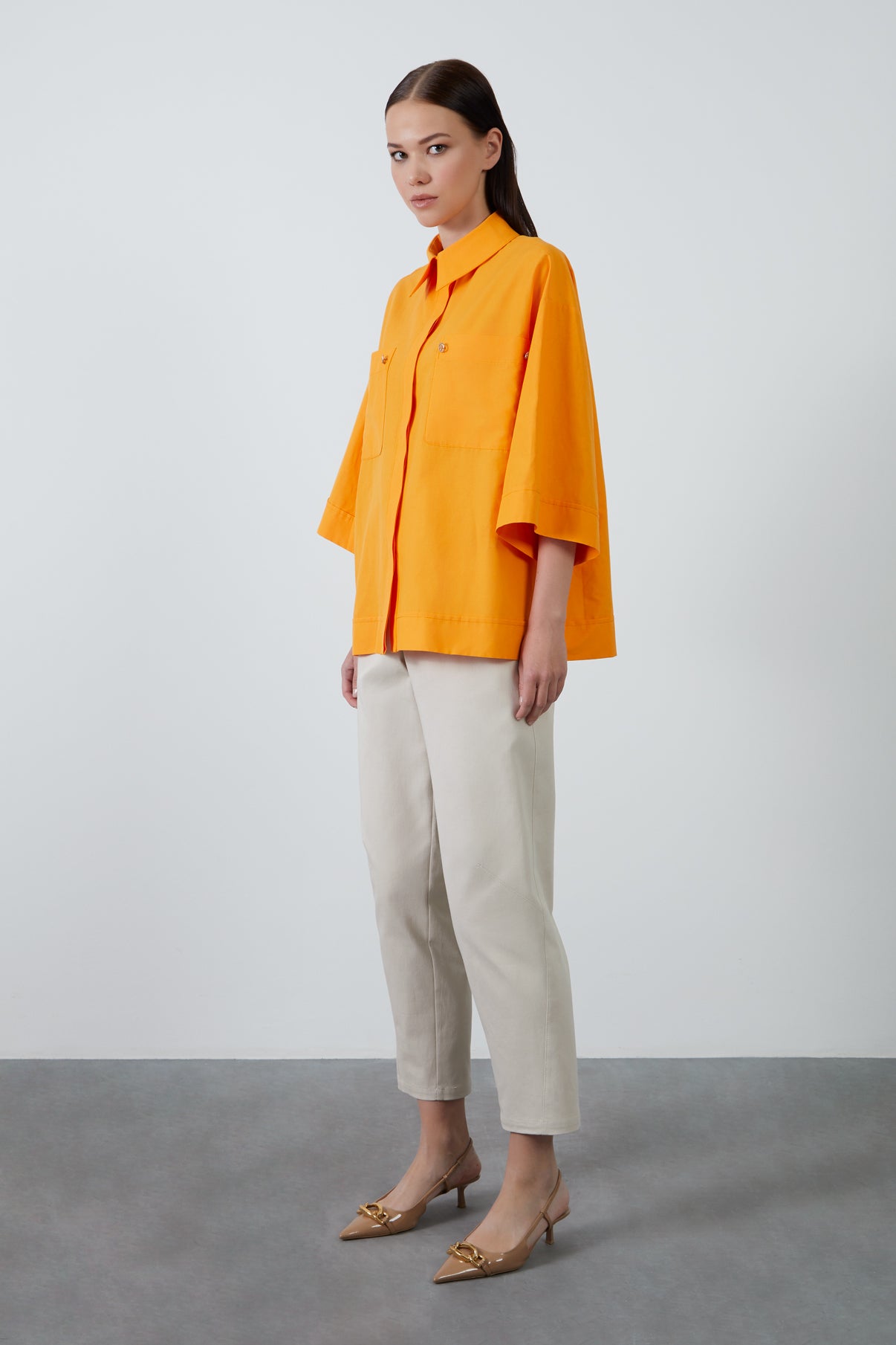 Metal Aksesuarlı Truvakar Kol Oversize Gömlek