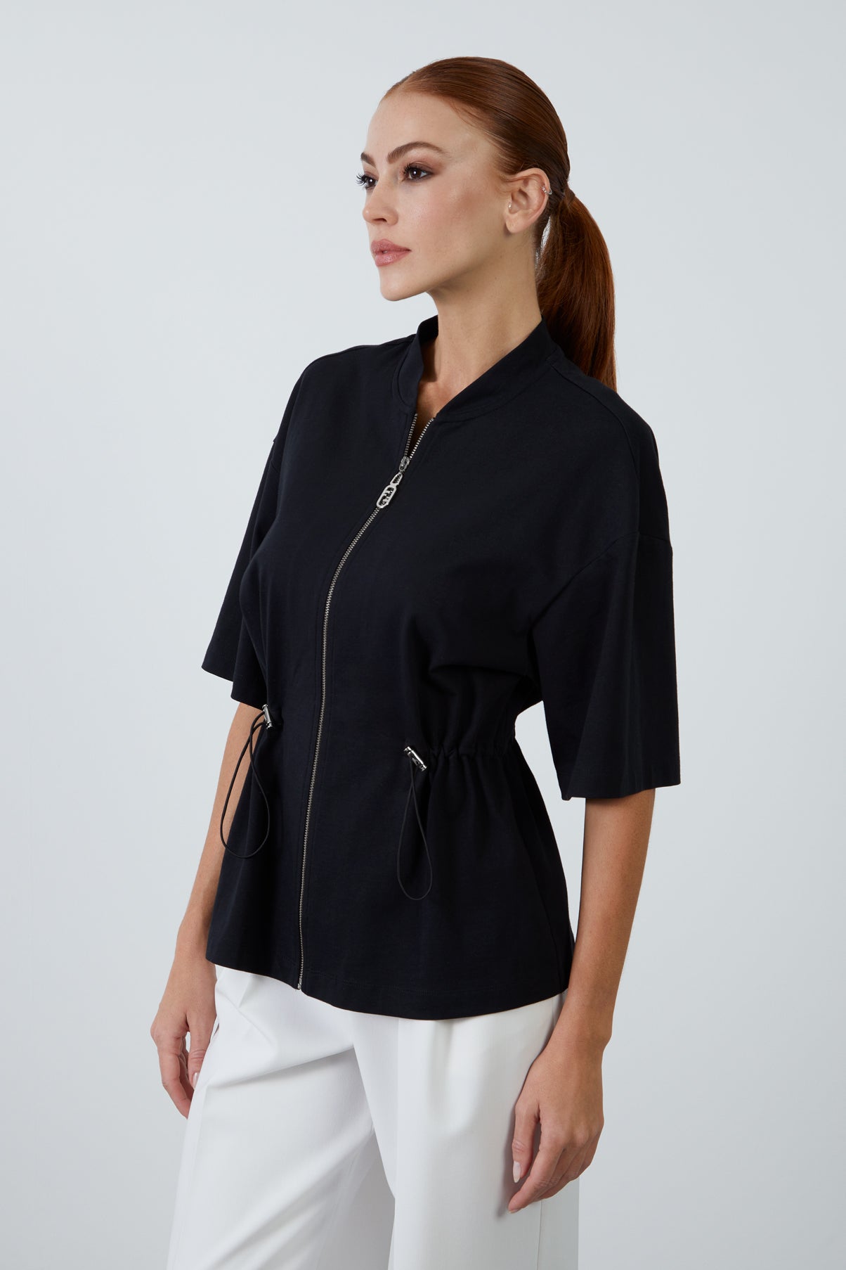 Metal Fermuarlı Beli Ayarlamalı Kısa Kollu Bluz