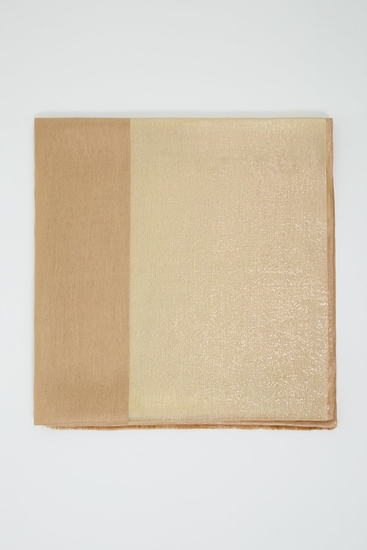 Parlak Yüzeyli Şal