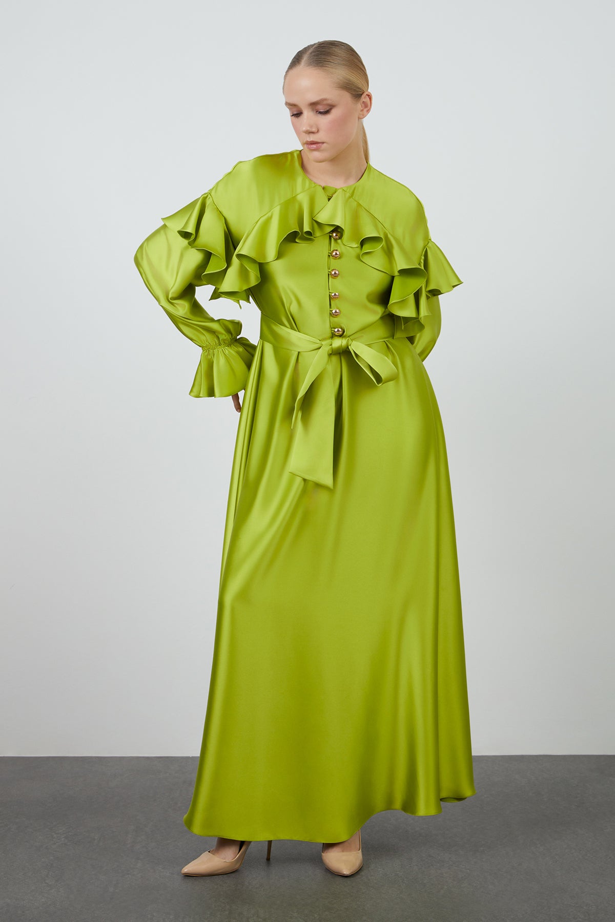 Fırfır Detaylı Uzun Elbise