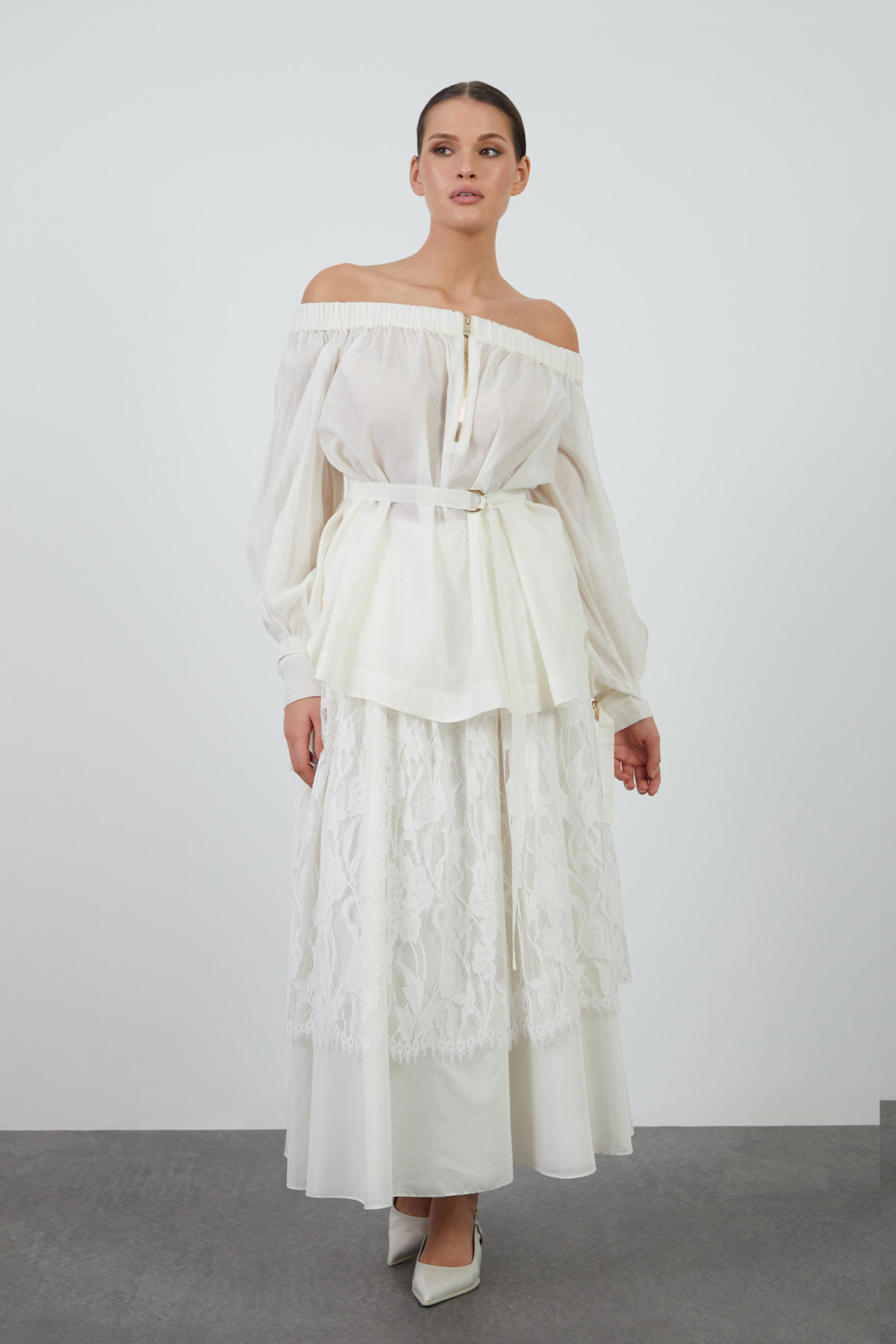 Madonna Yaka Uzun Kollu Bluz