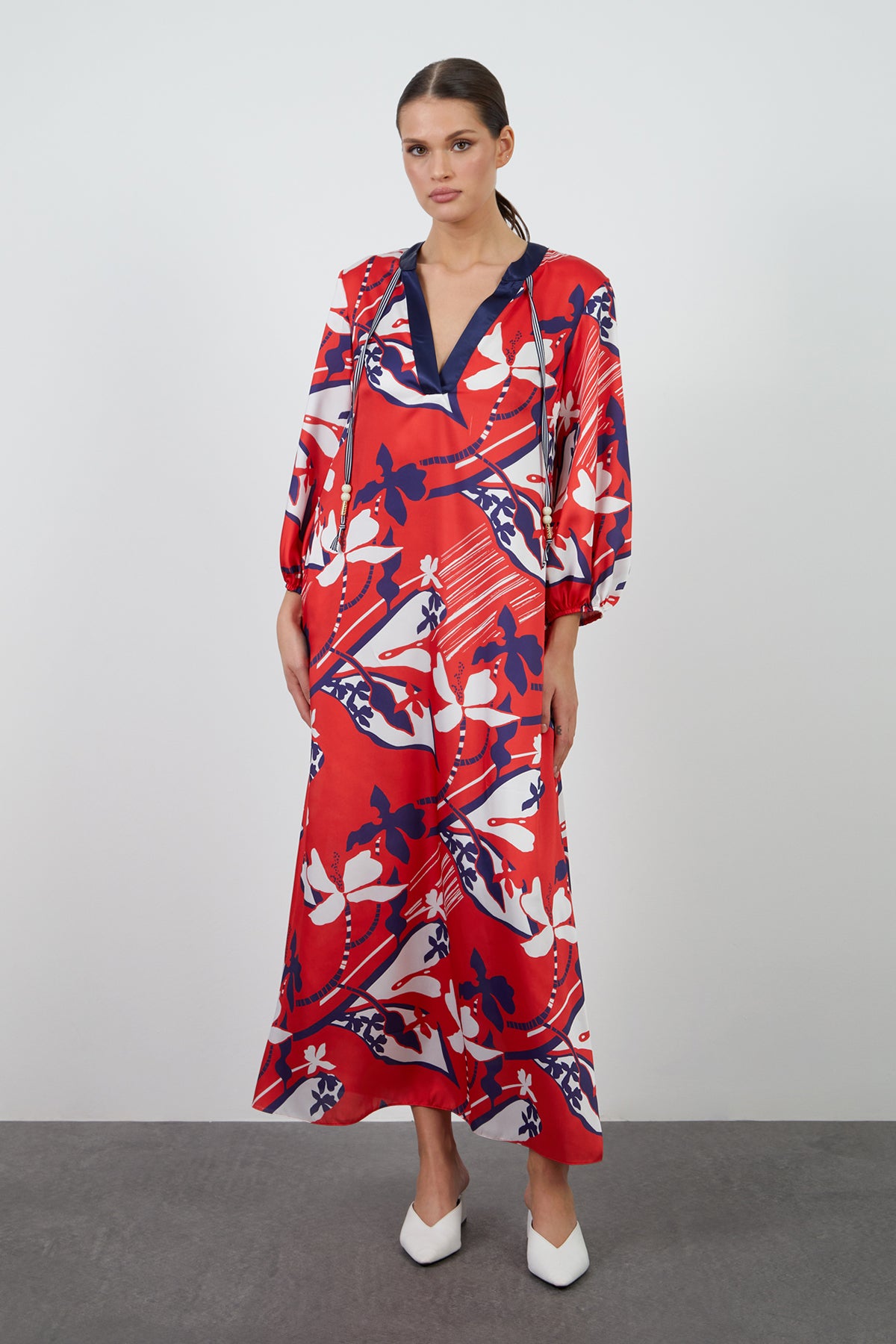 Kolları Büzgülü Rahat Kesim Maxi Renkli Elbise