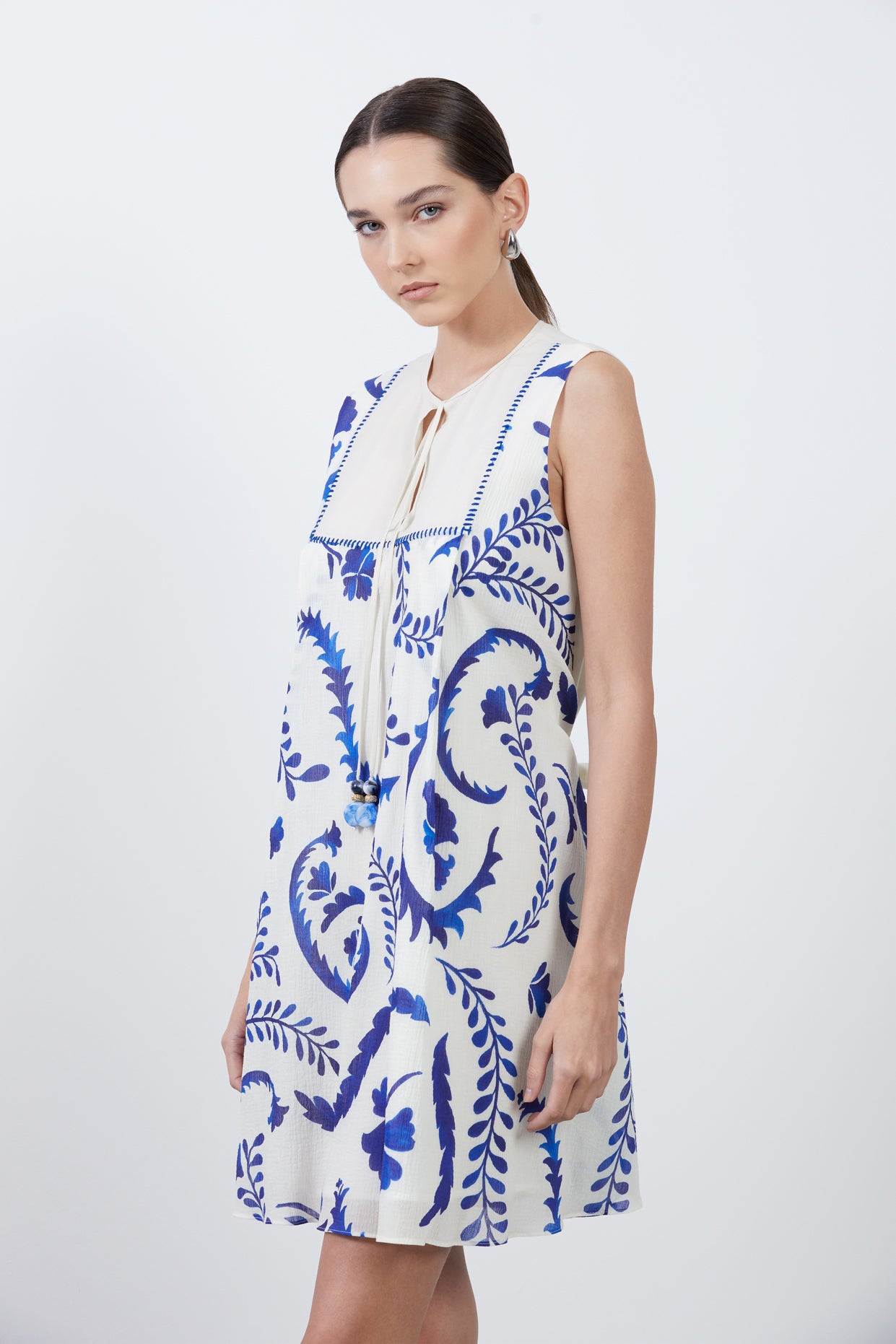 Bağucu İşleme Detaylı Çoban Dikişli Mini Boy Elbise