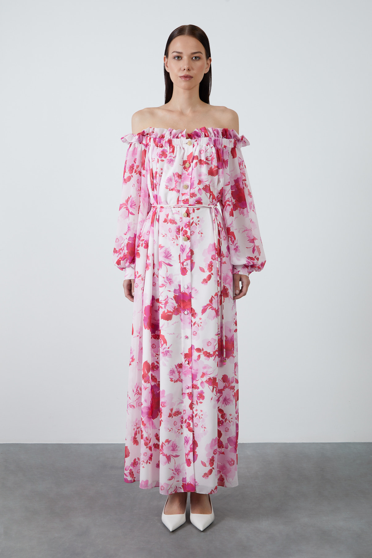 Madonna Yaka Uzun Desenli Elbise