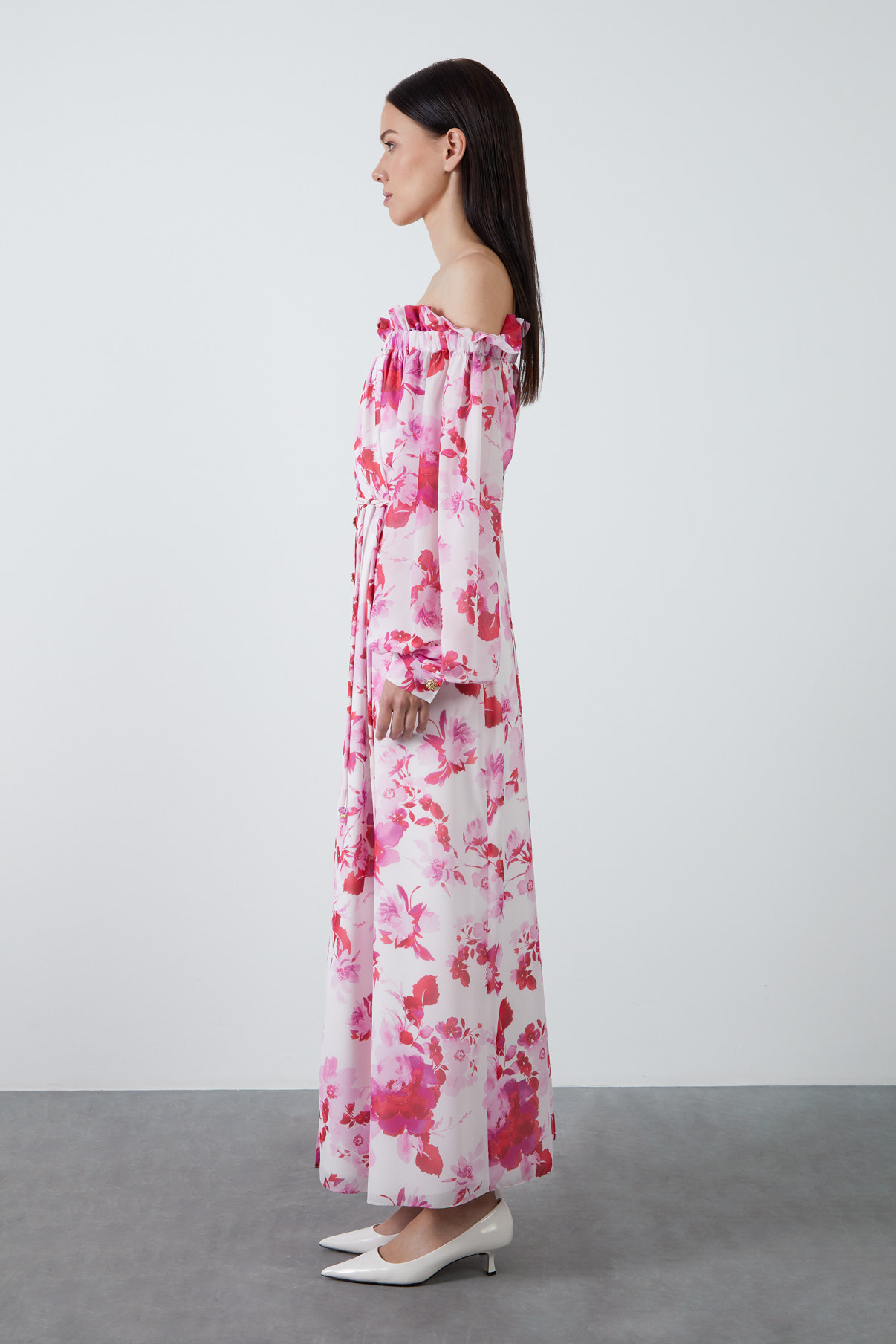 Madonna Yaka Uzun Desenli Elbise