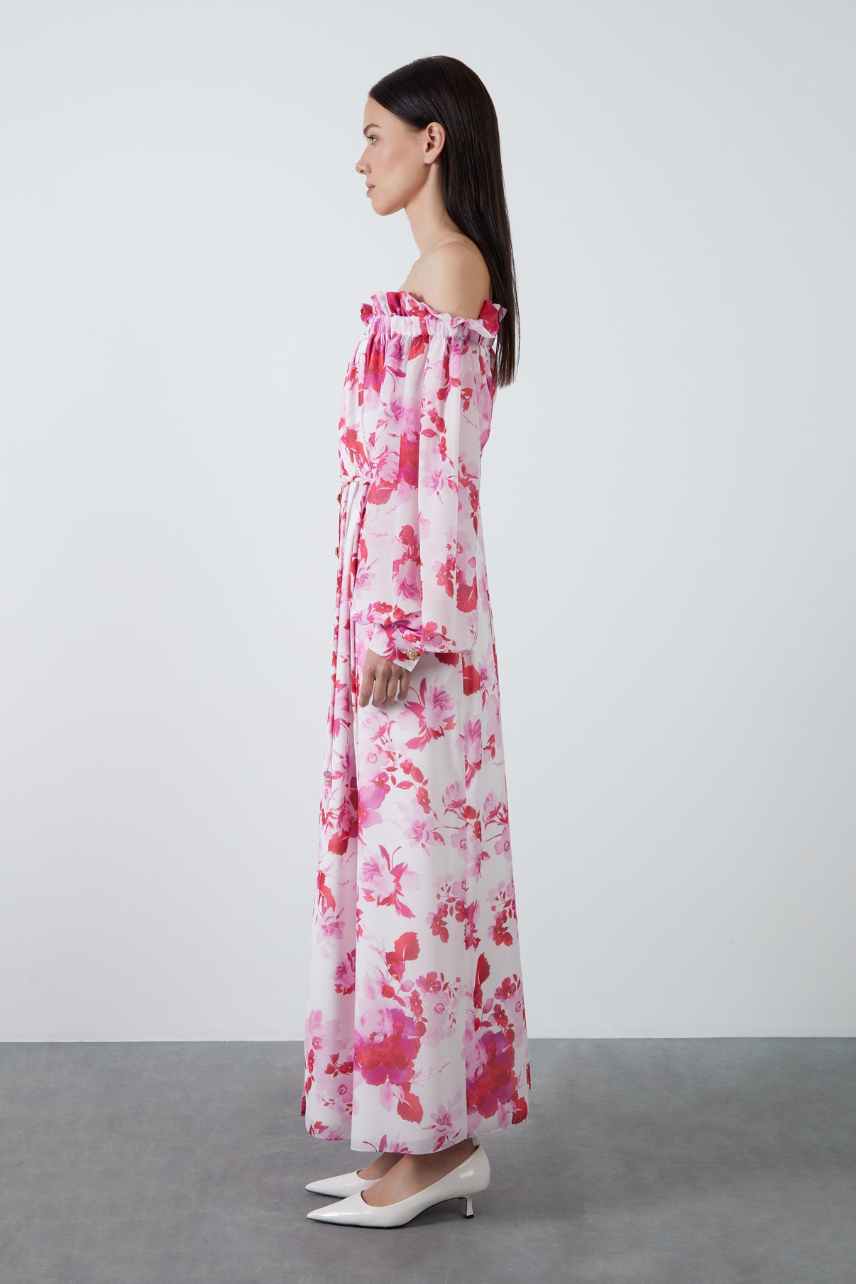 Madonna Yaka Uzun Desenli Elbise