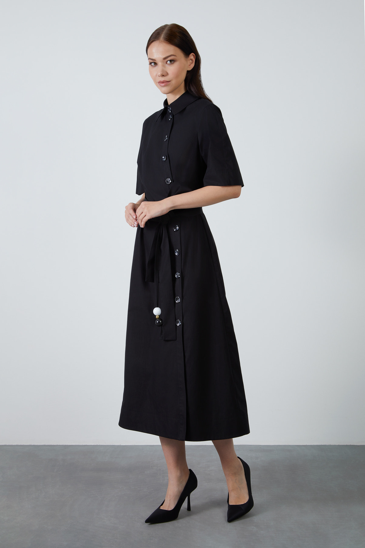 Boncuklu Kuşak Detaylı Kemik Düğmeli Midi Elbise