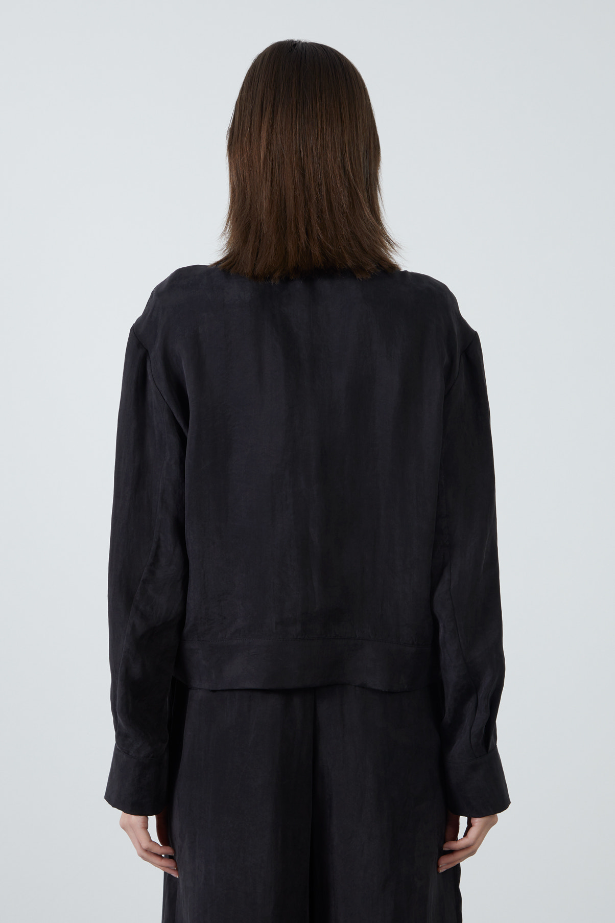 Önü Fermuarlı Gömlek Yaka Ceket