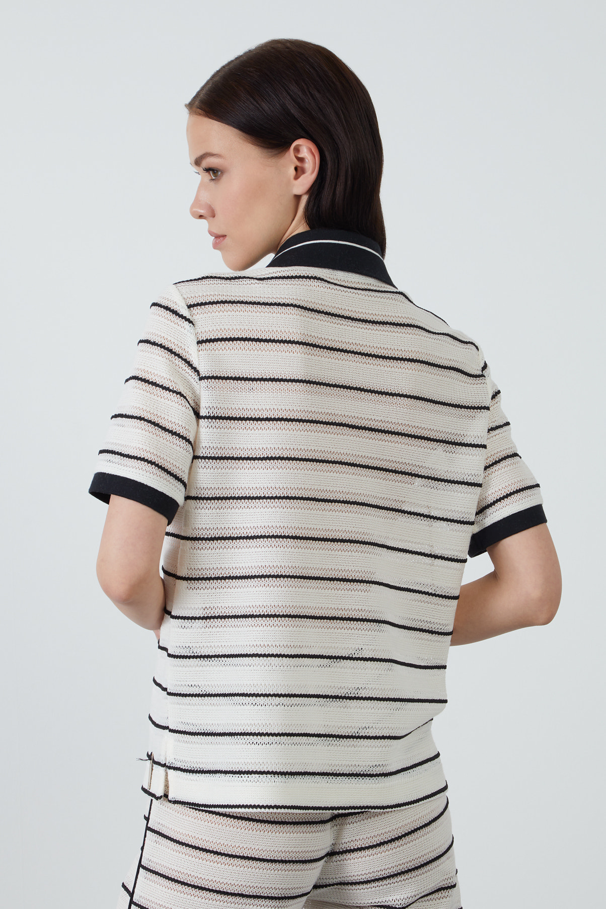 Triko Detaylı Önü Fermuarlı T-Shirt