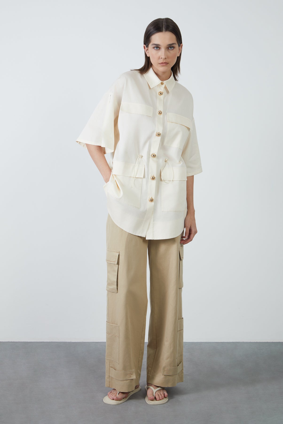 Cep Detaylı Düğmeli Poplin Gömlek