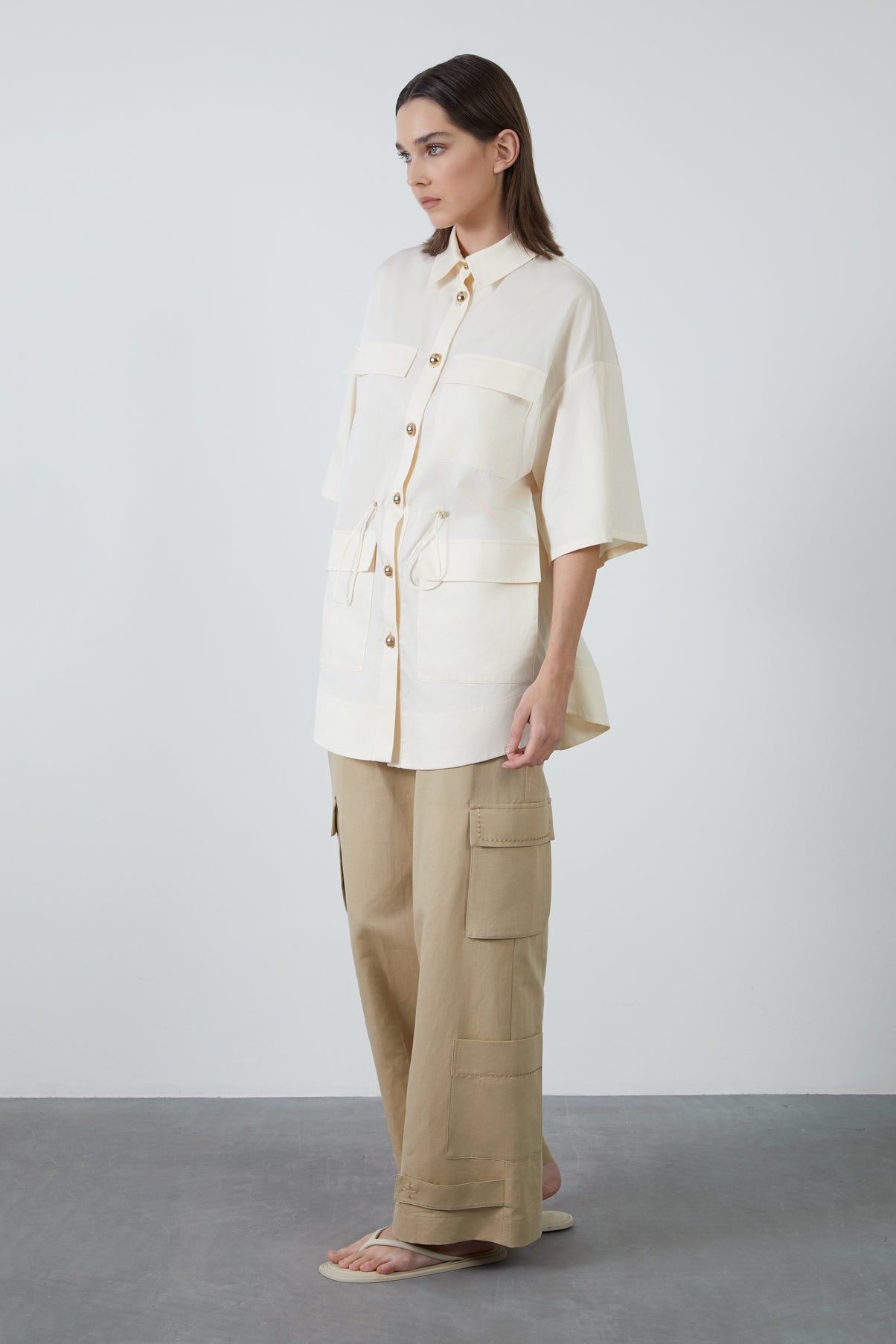 Cep Detaylı Düğmeli Poplin Gömlek