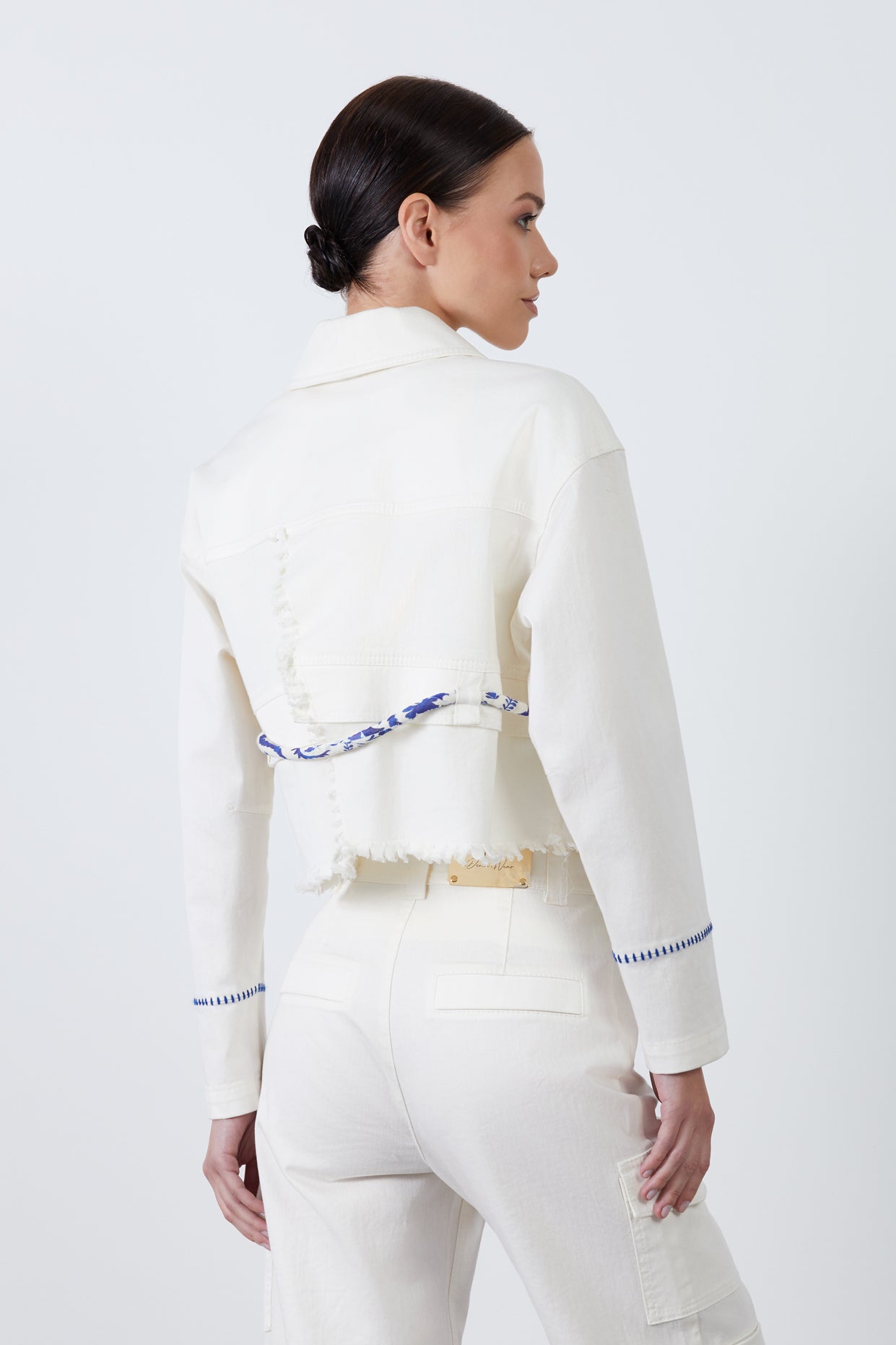 Ucu İşlemeli Kordon Detaylı Jean Ceket