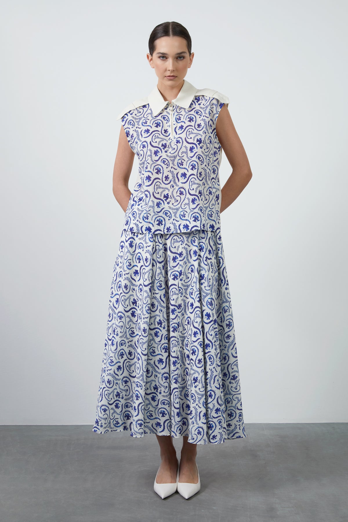 Fermuar Detaylı Önü Desenli Bluz