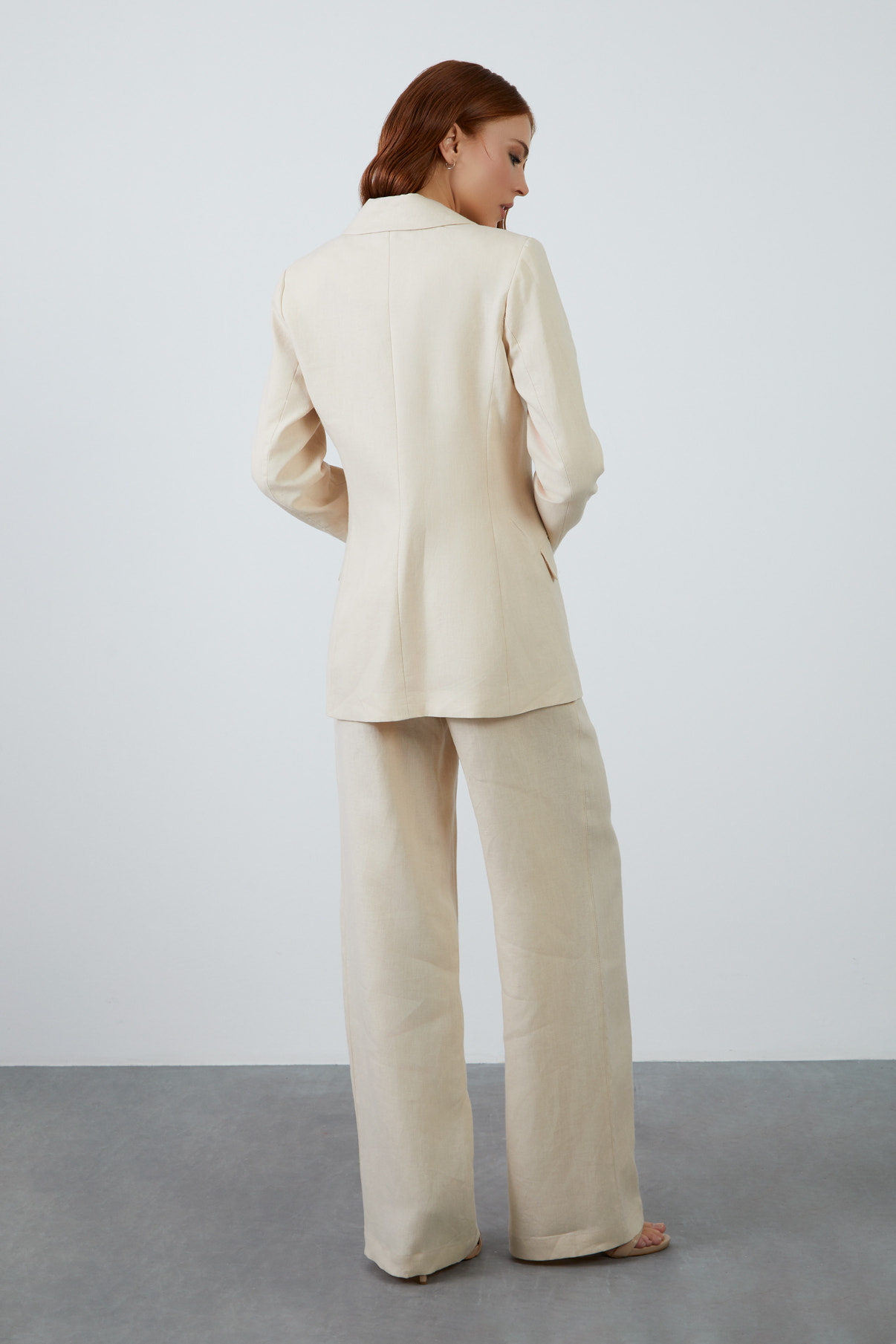 Düğme Detaylı Ceketli Ve Palazzo Pantolonlu Takım