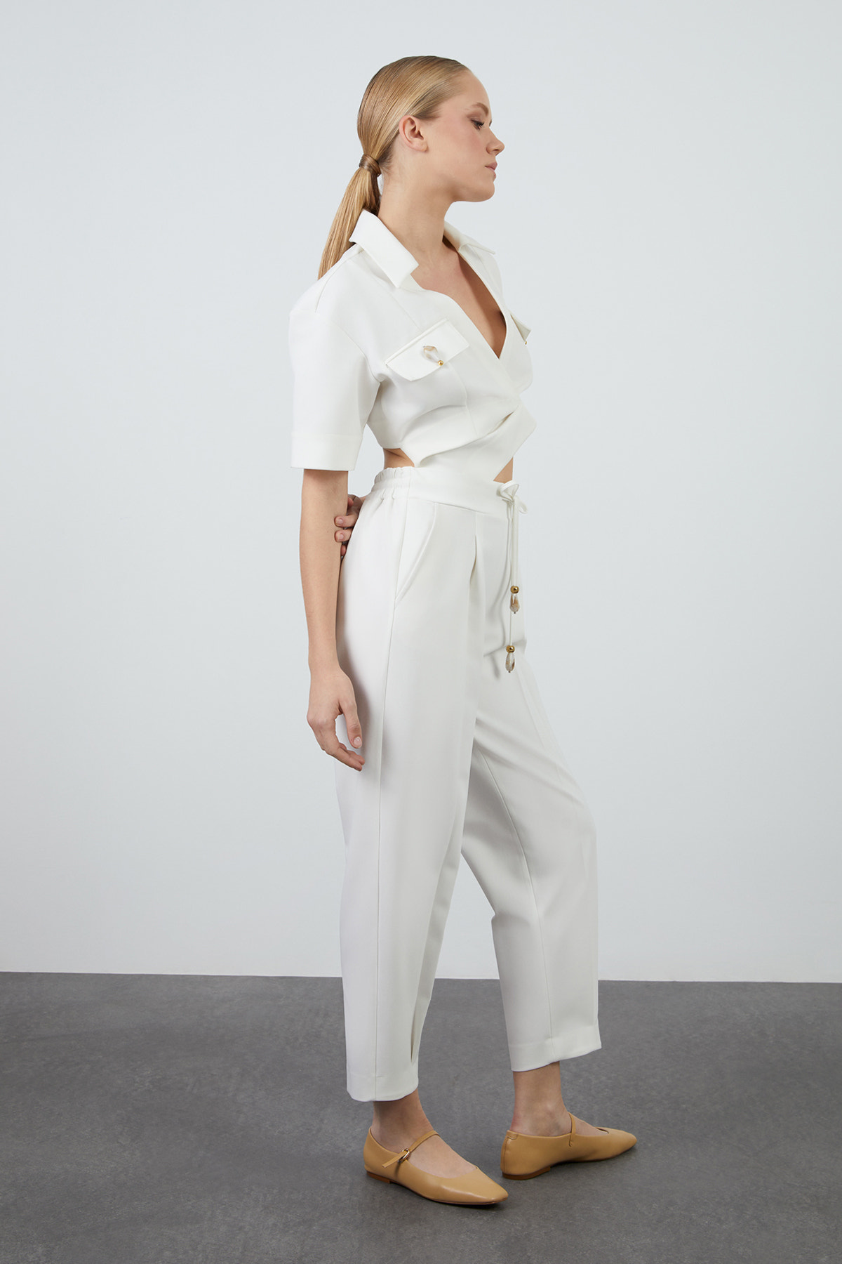 Doğal Süslemeli Crop Bluz