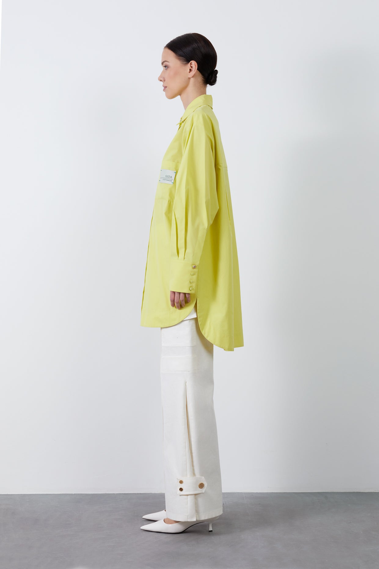 Etiket Detaylı Uzun Gömlek