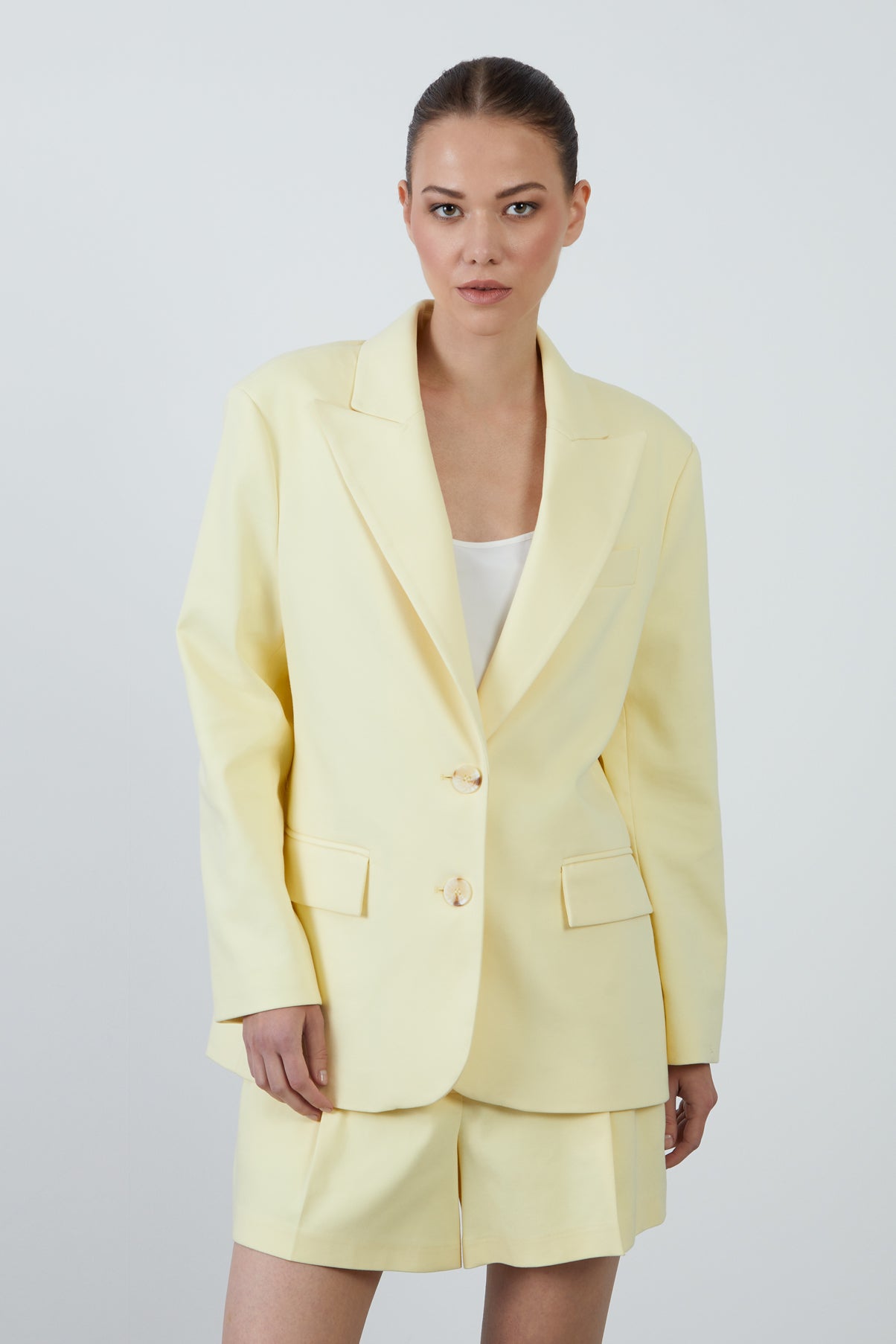 Kollarda Origami Katlama Detaylı İşlemeli Ceket