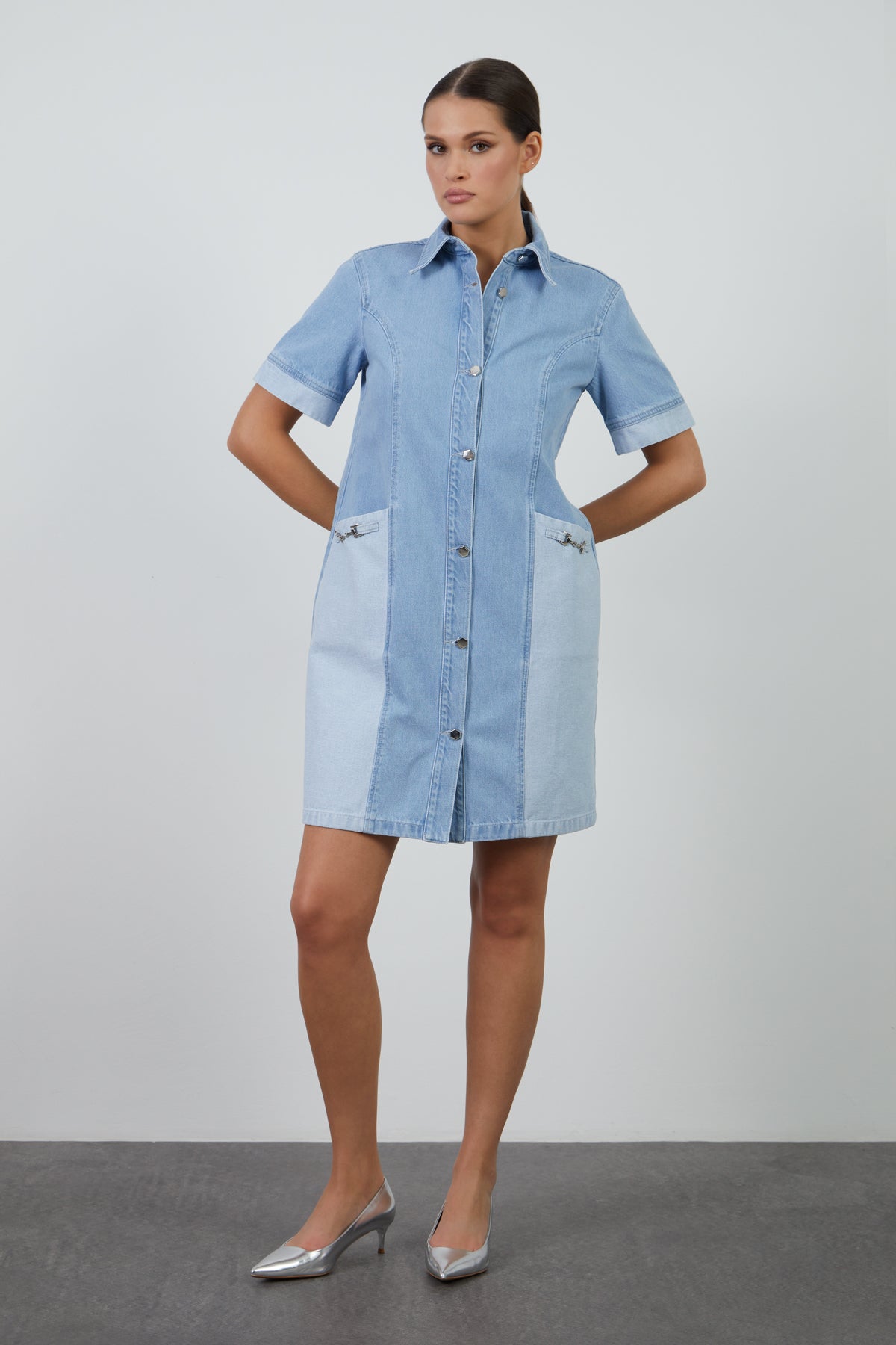 Aksesuar Detaylı Mini Regular Fit Denim Elbise