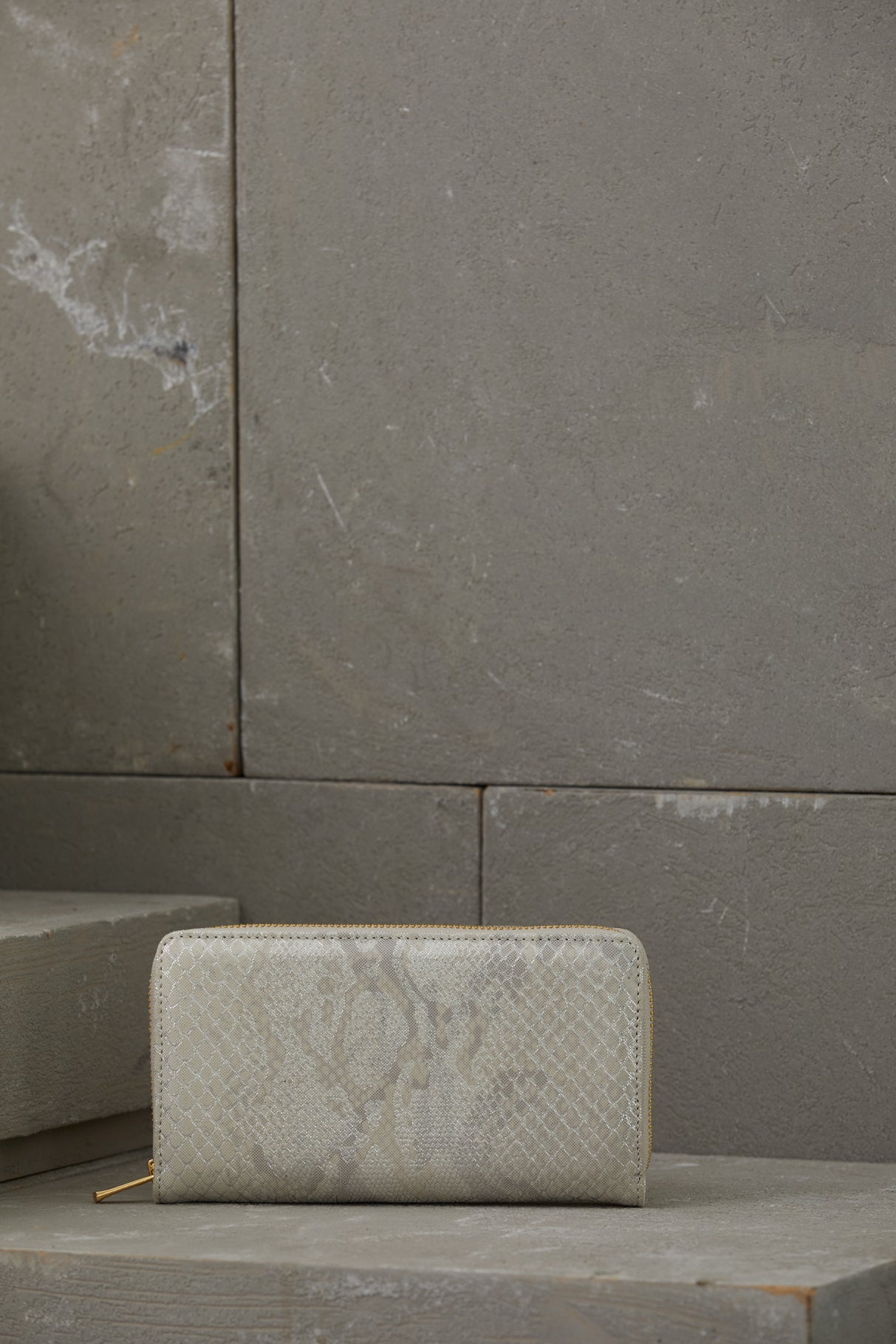 Fermuarlı Deri Cüzdan