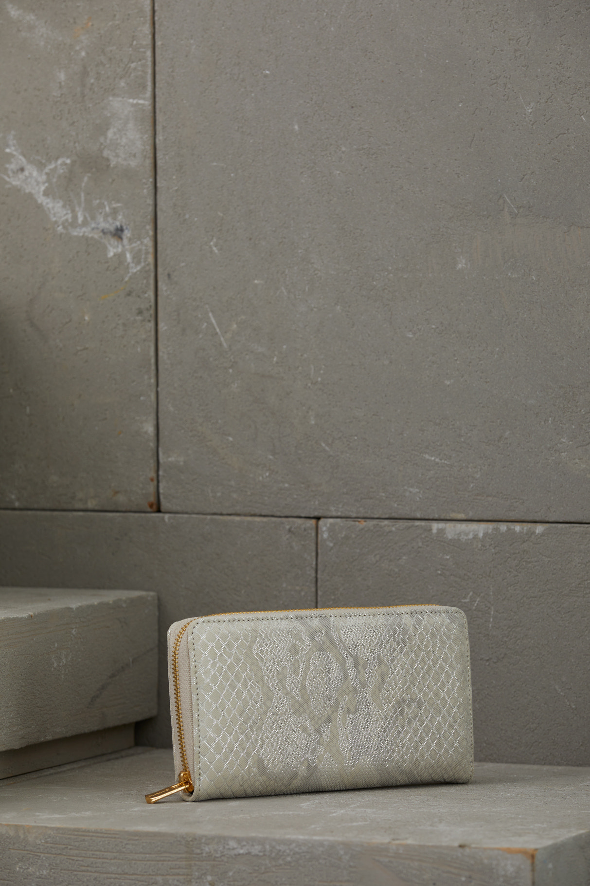 Fermuarlı Deri Cüzdan