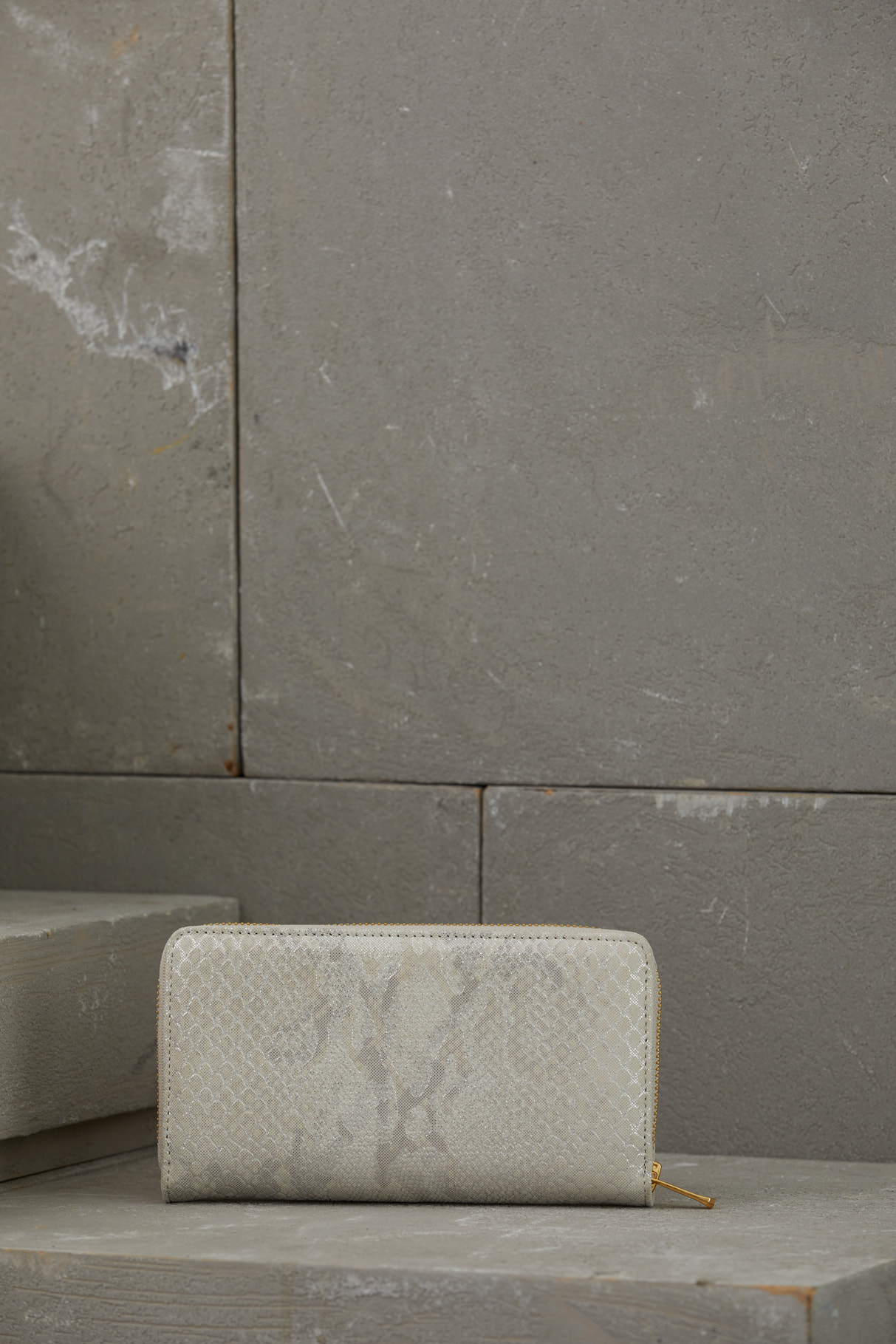 Fermuarlı Deri Cüzdan