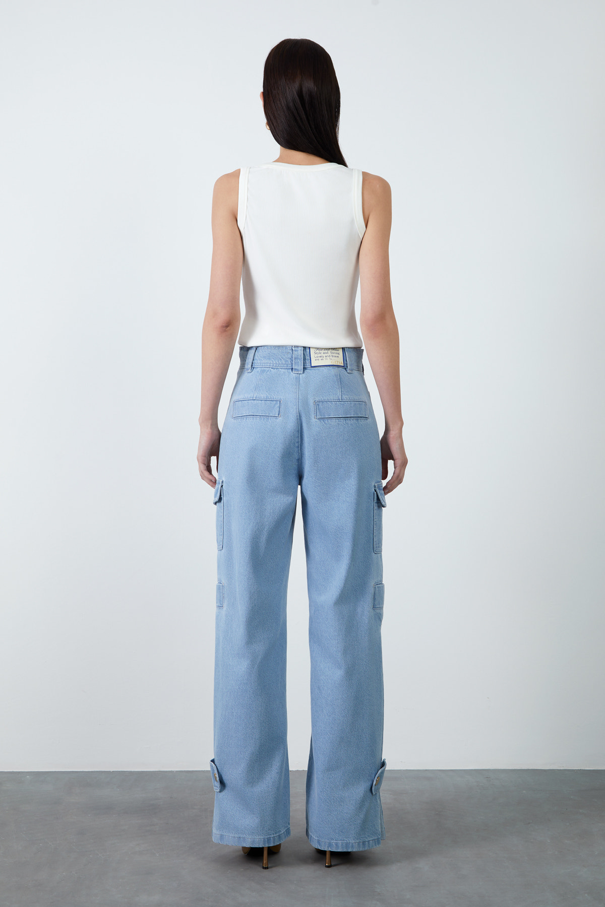 Cep Detaylı Jean Pantolon