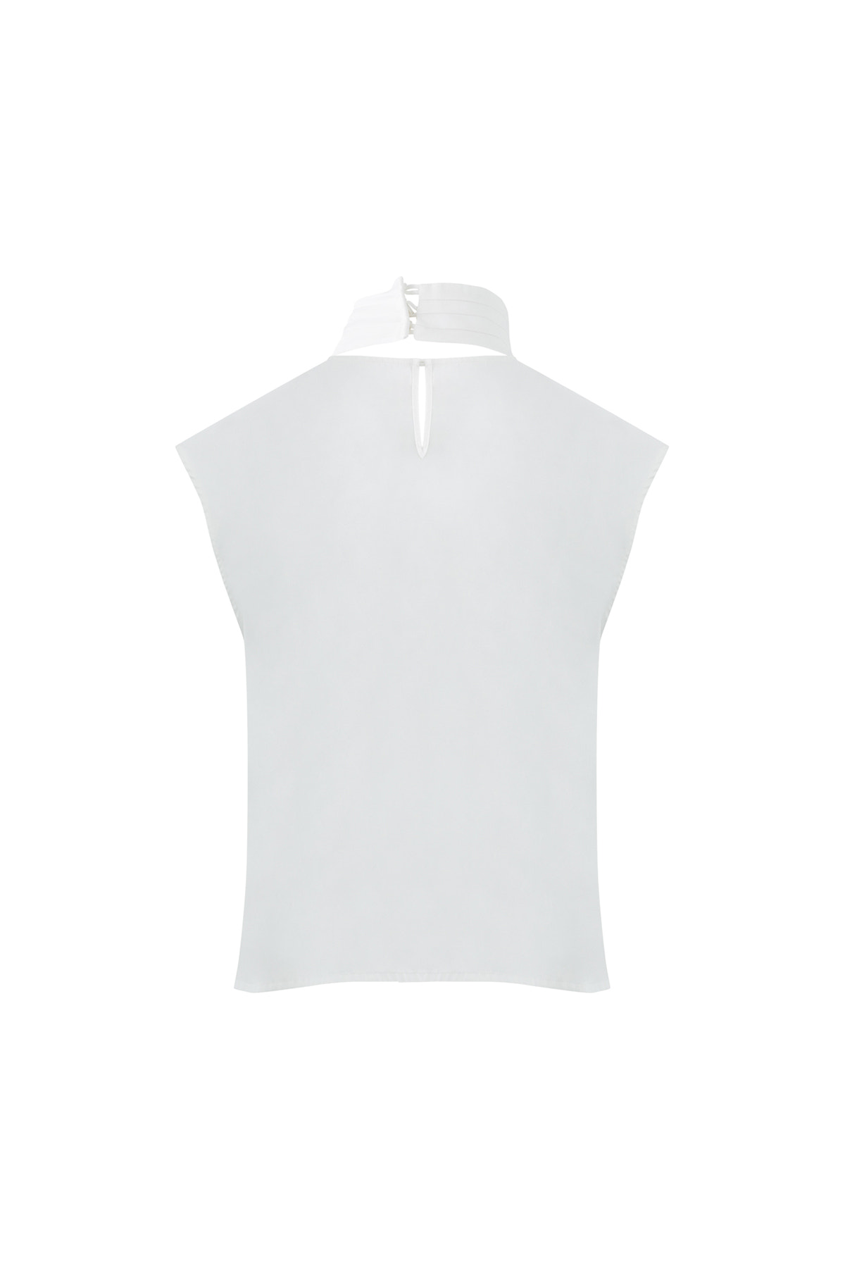 Çiçek Detaylı Dik Yaka Bluz