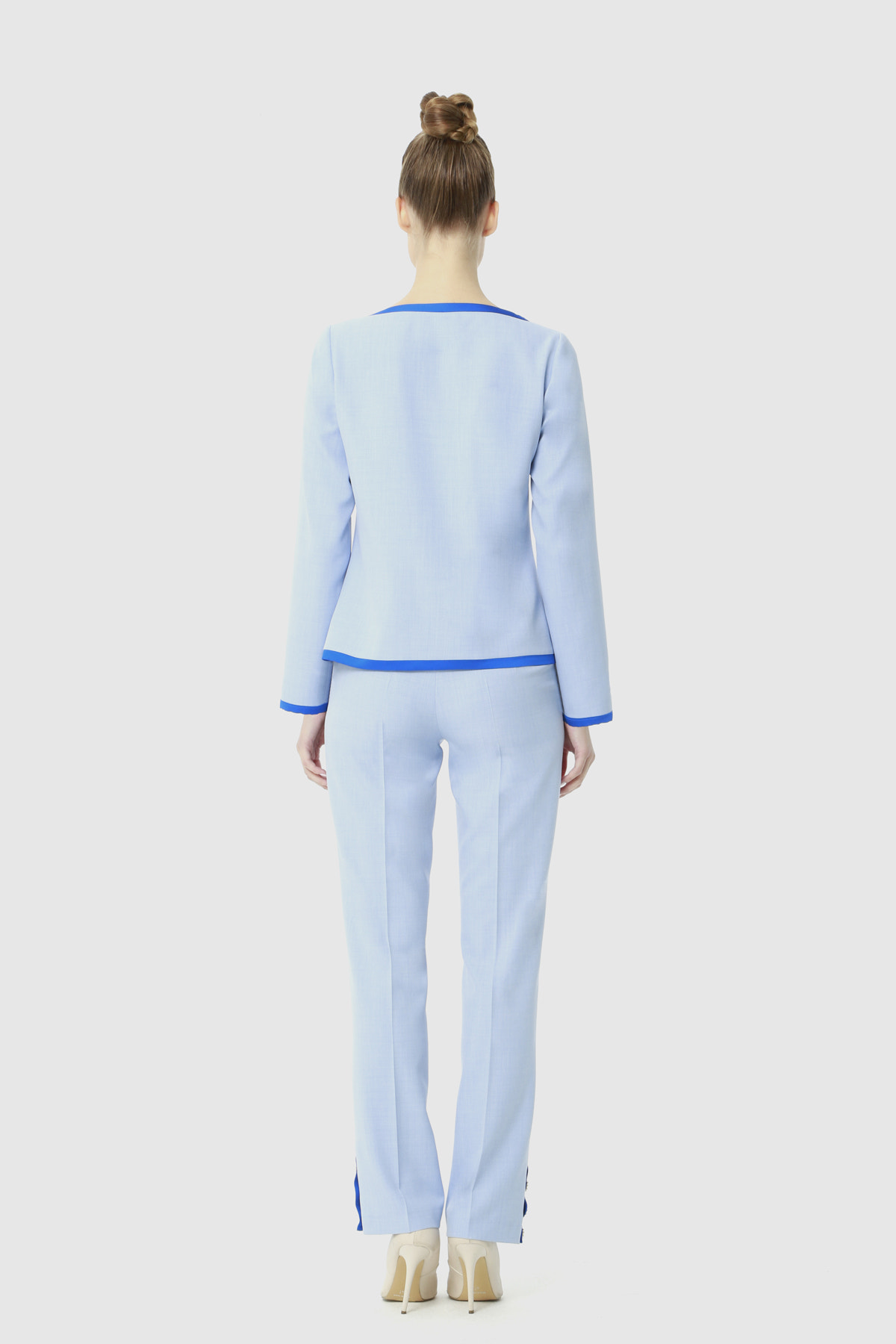 Asimetrik Yaka Detaylı Rahat Kesim Mavi Takım